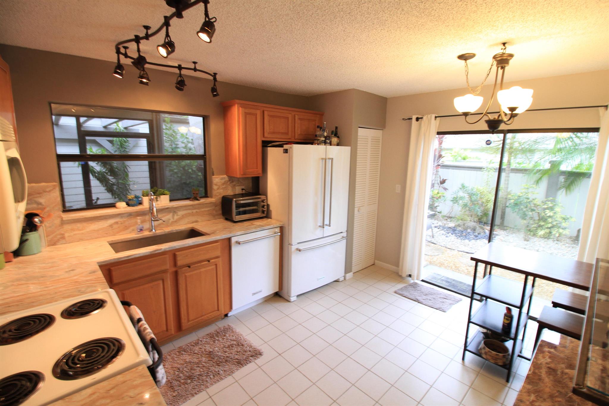 2533 Bedford Mews Drive