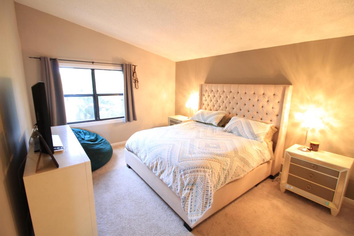 2533 Bedford Mews Drive