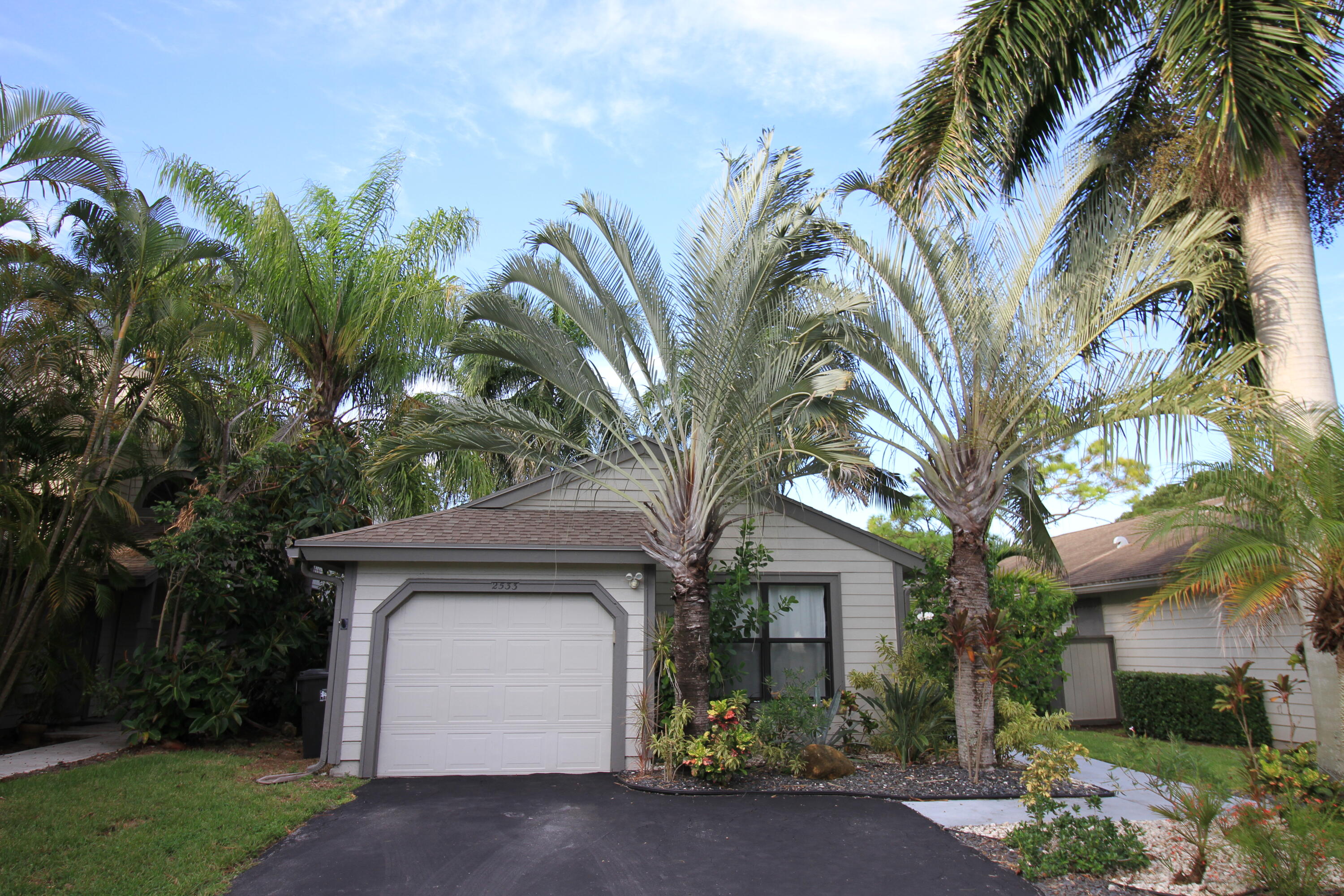 2533 Bedford Mews Drive