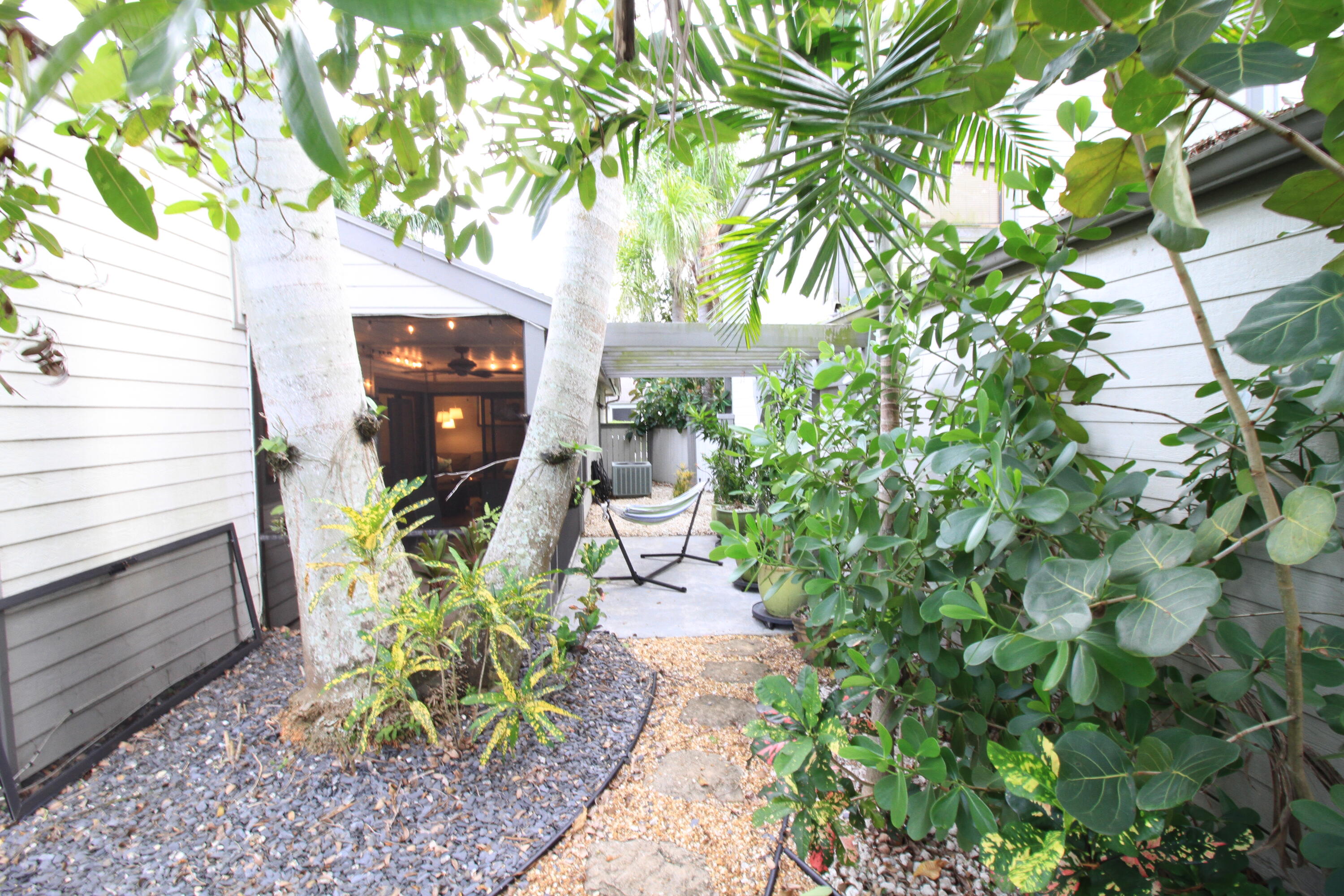 2533 Bedford Mews Drive