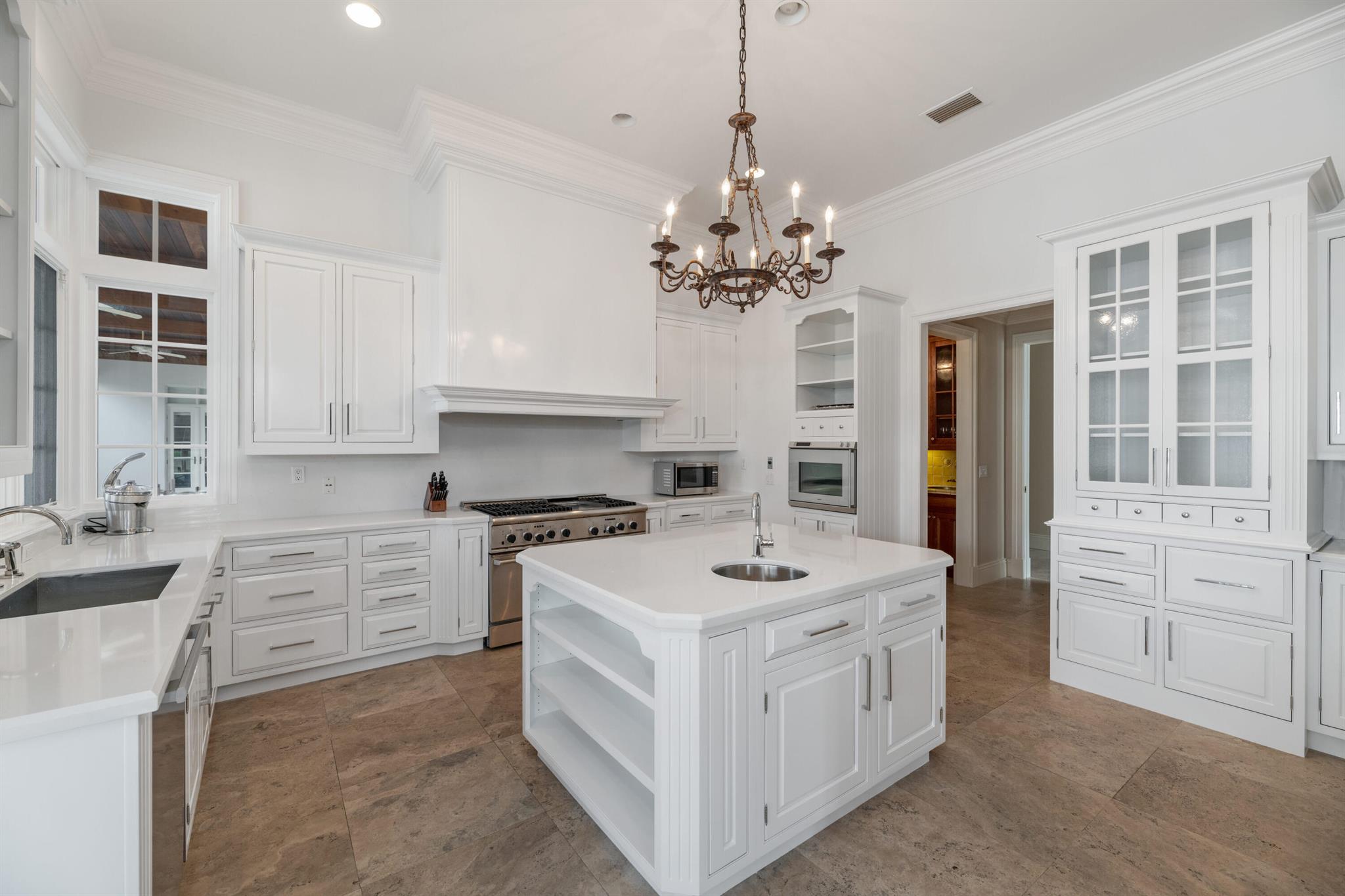 13809 Fairlane Court