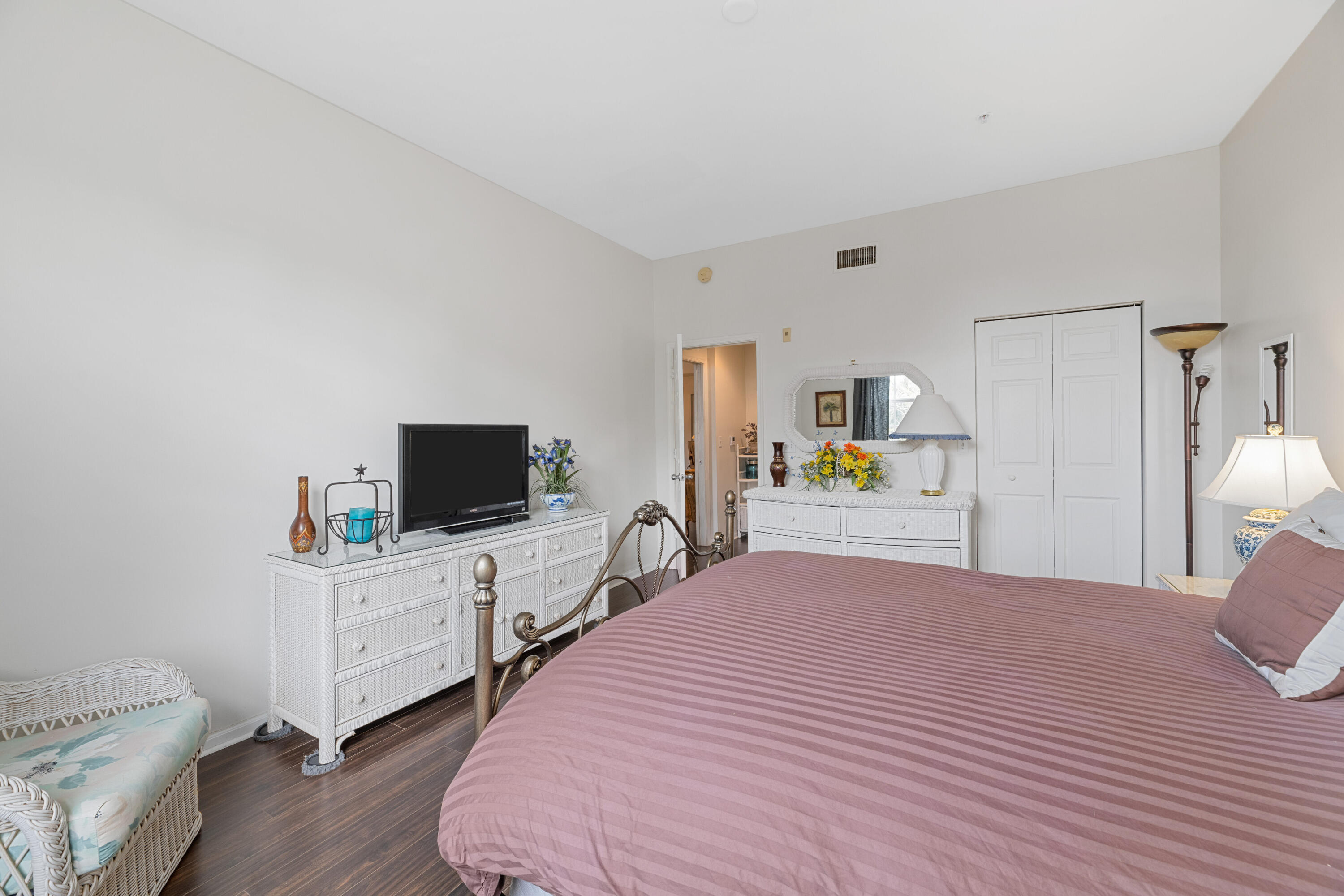 11770 Saint Andrews Place 305