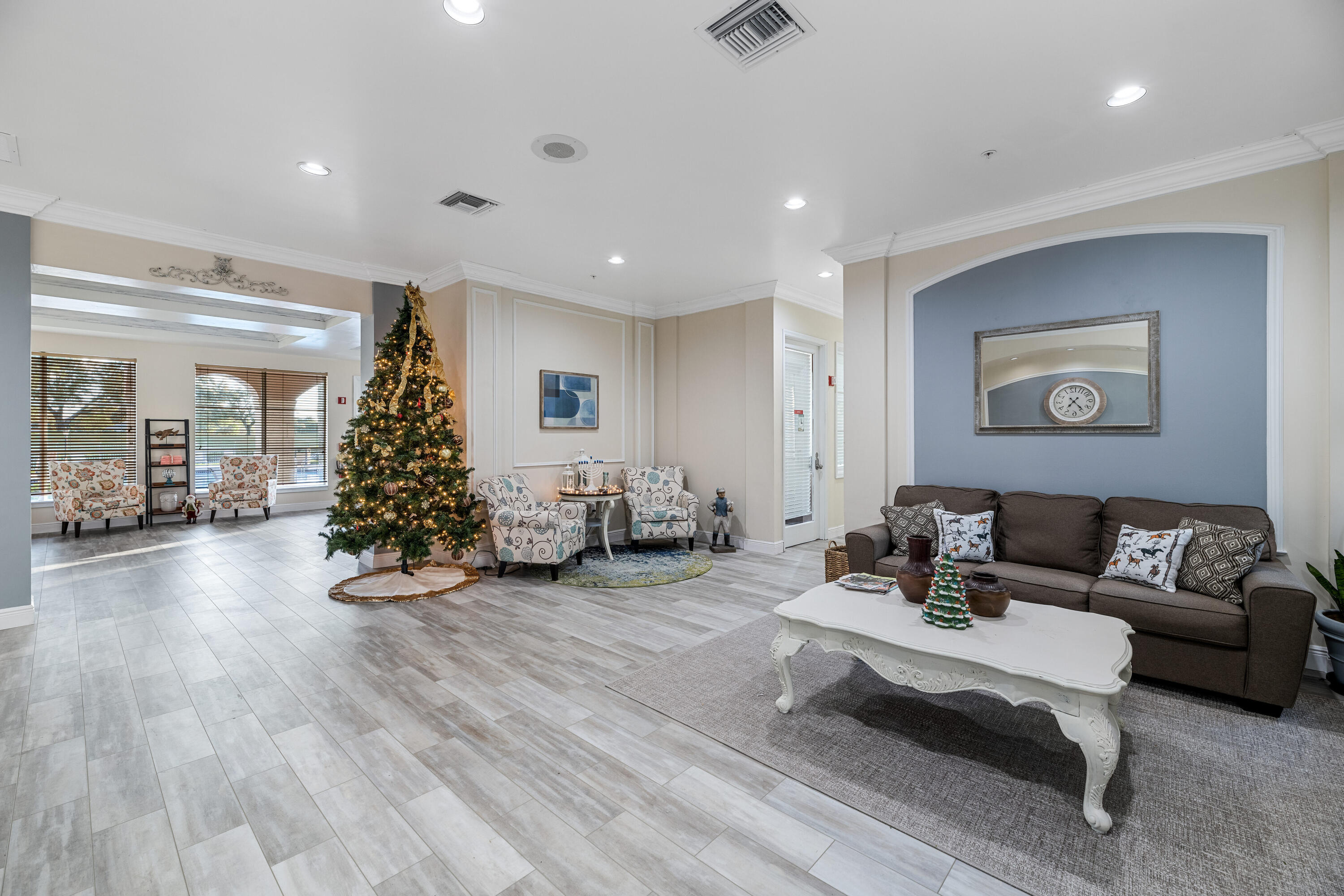 11770 Saint Andrews Place 305