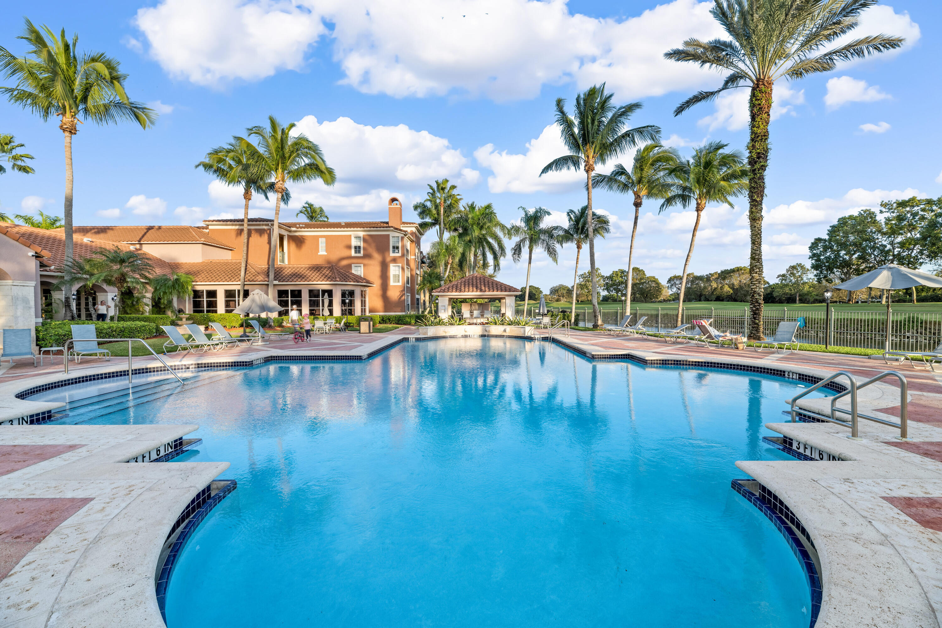 11770 Saint Andrews Place 305