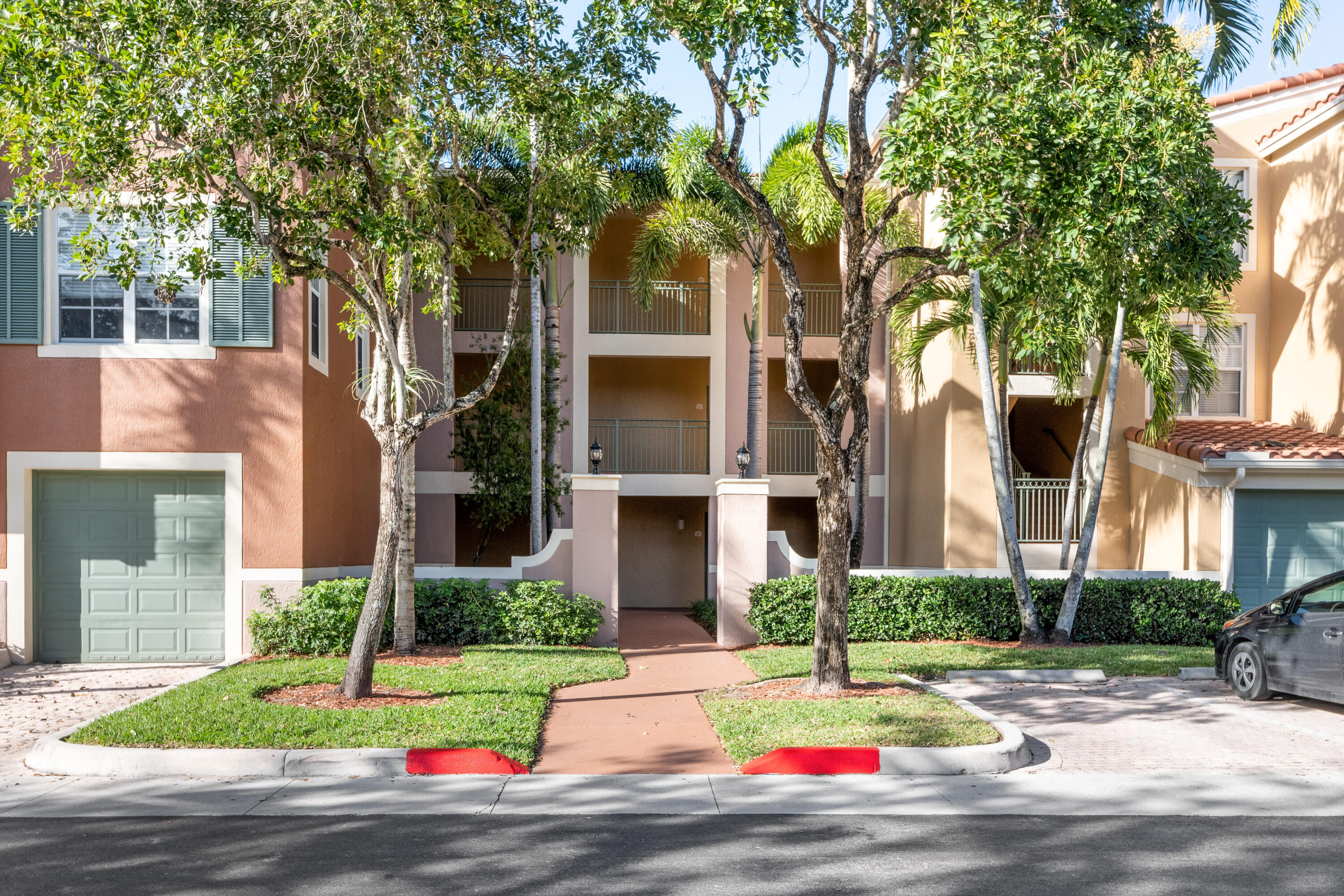 11770 Saint Andrews Place 305