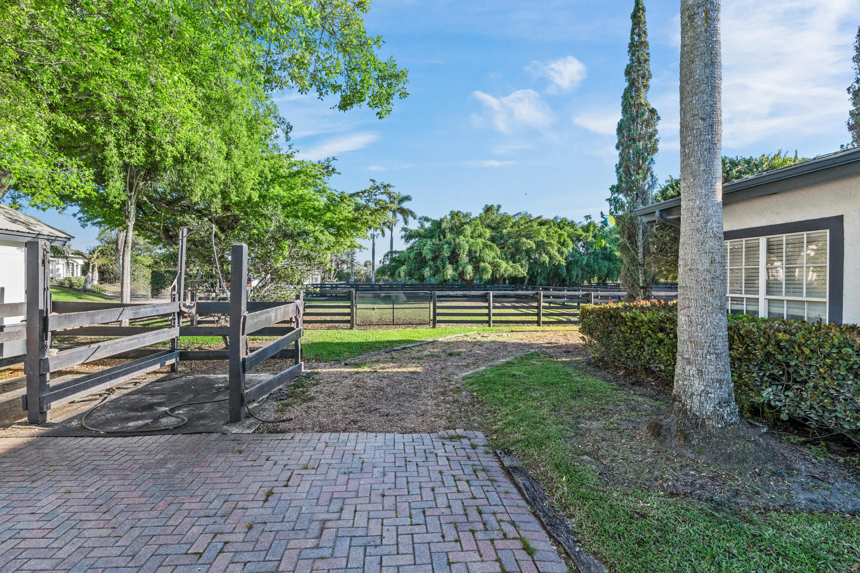 13159 W 57th Place