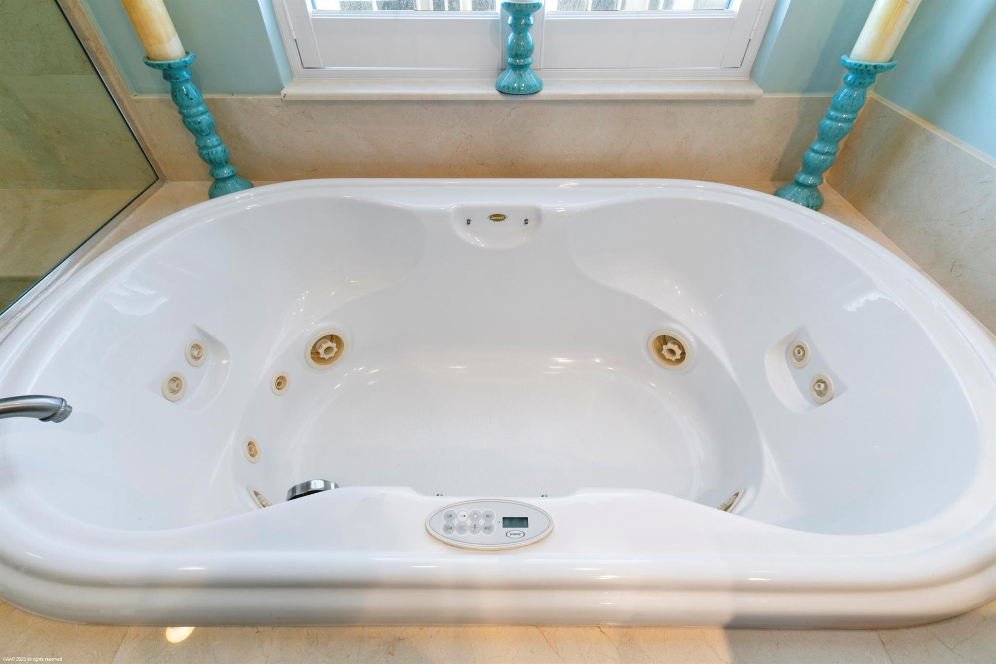 5310 N Ocean Drive 601