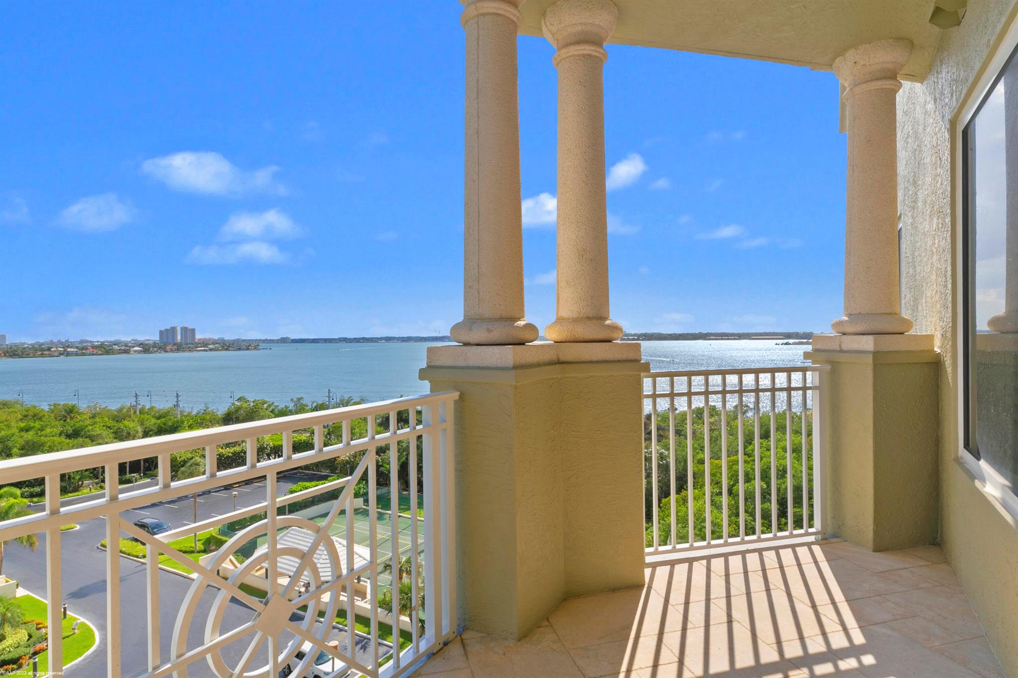 5310 N Ocean Drive 601