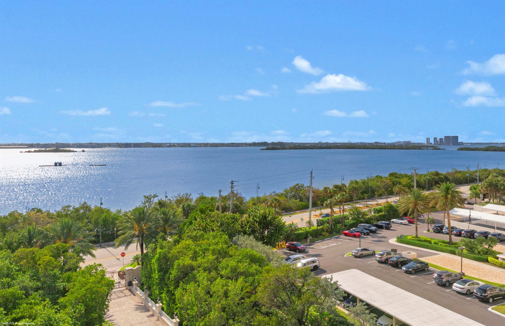 5310 N Ocean Drive 601