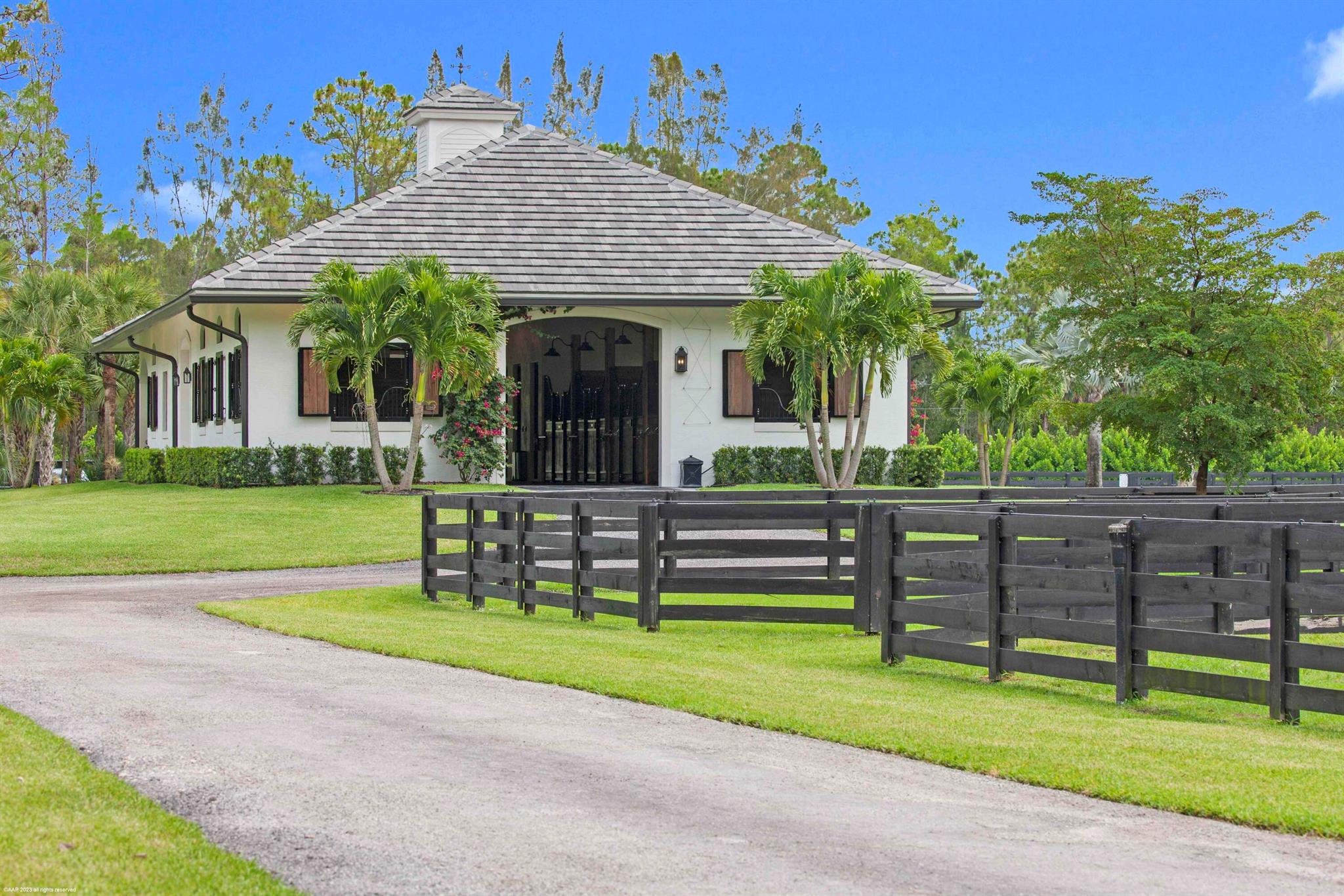 1092 Clydesdale Drive