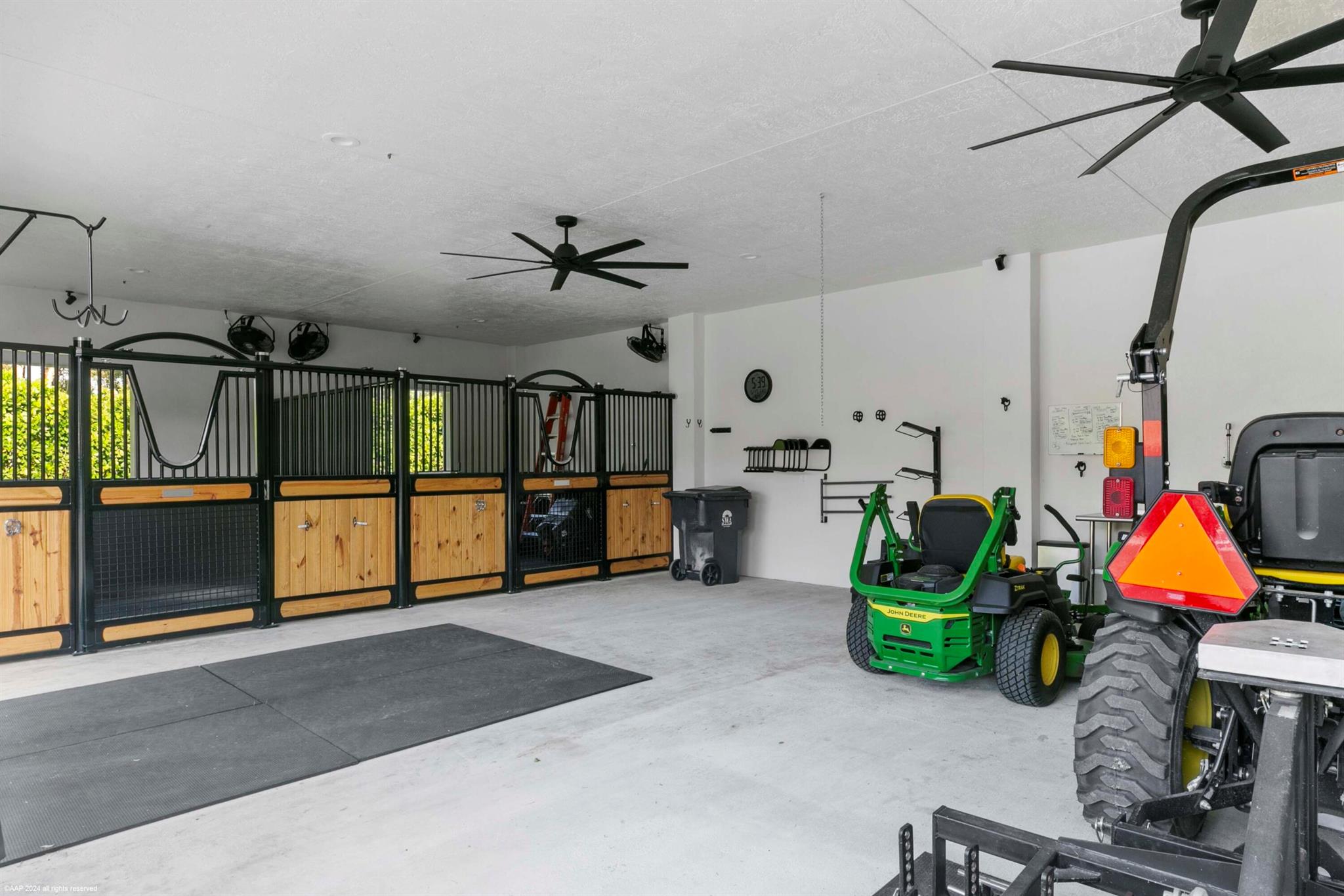 1092 Clydesdale Drive