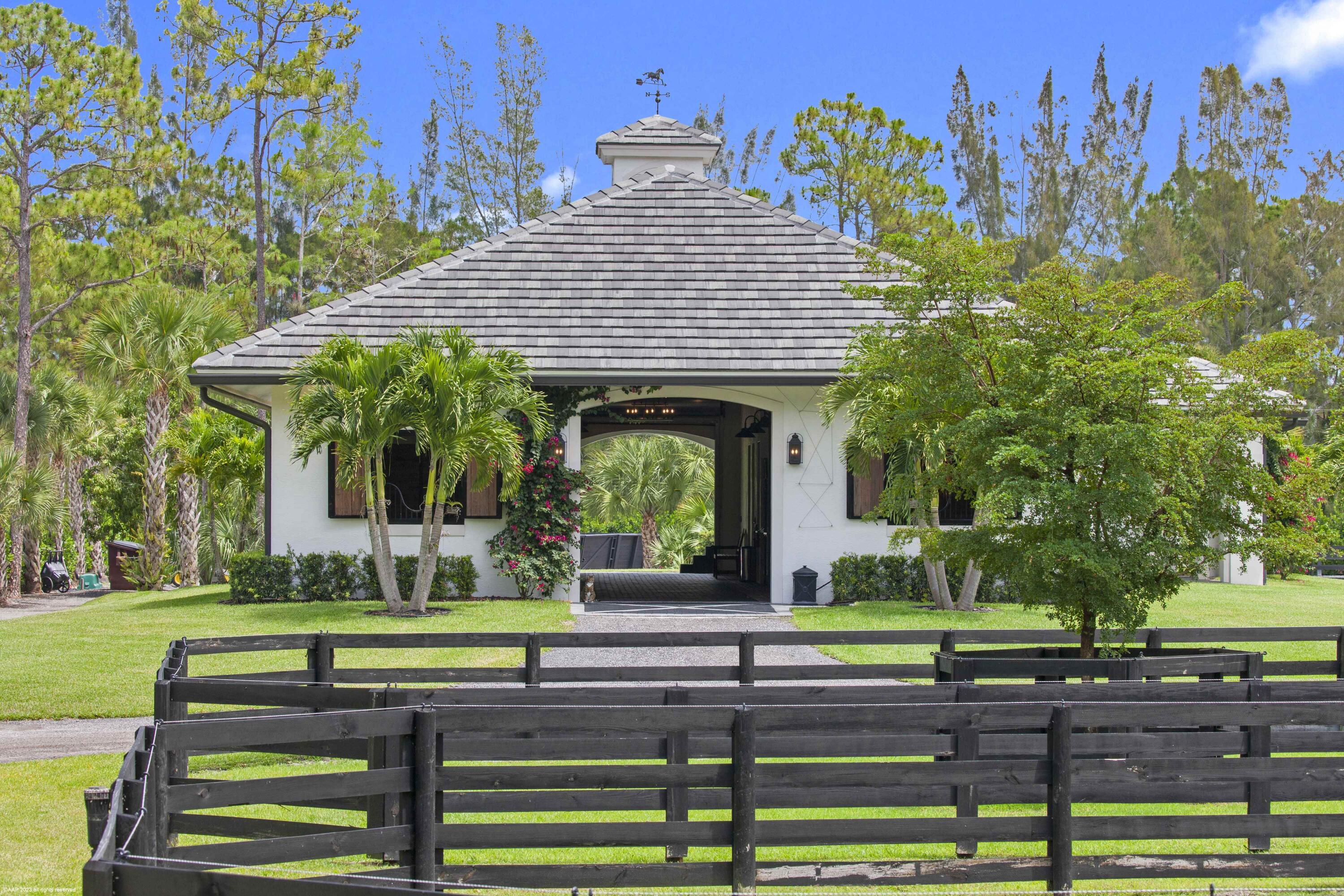 1092 Clydesdale Drive