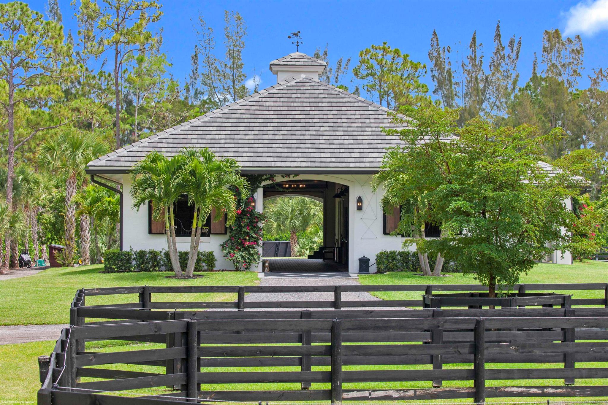 1092 Clydesdale Drive