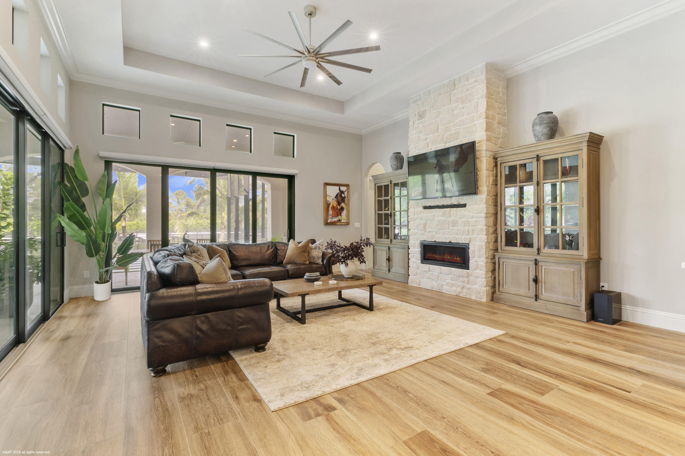 1092 Clydesdale Drive