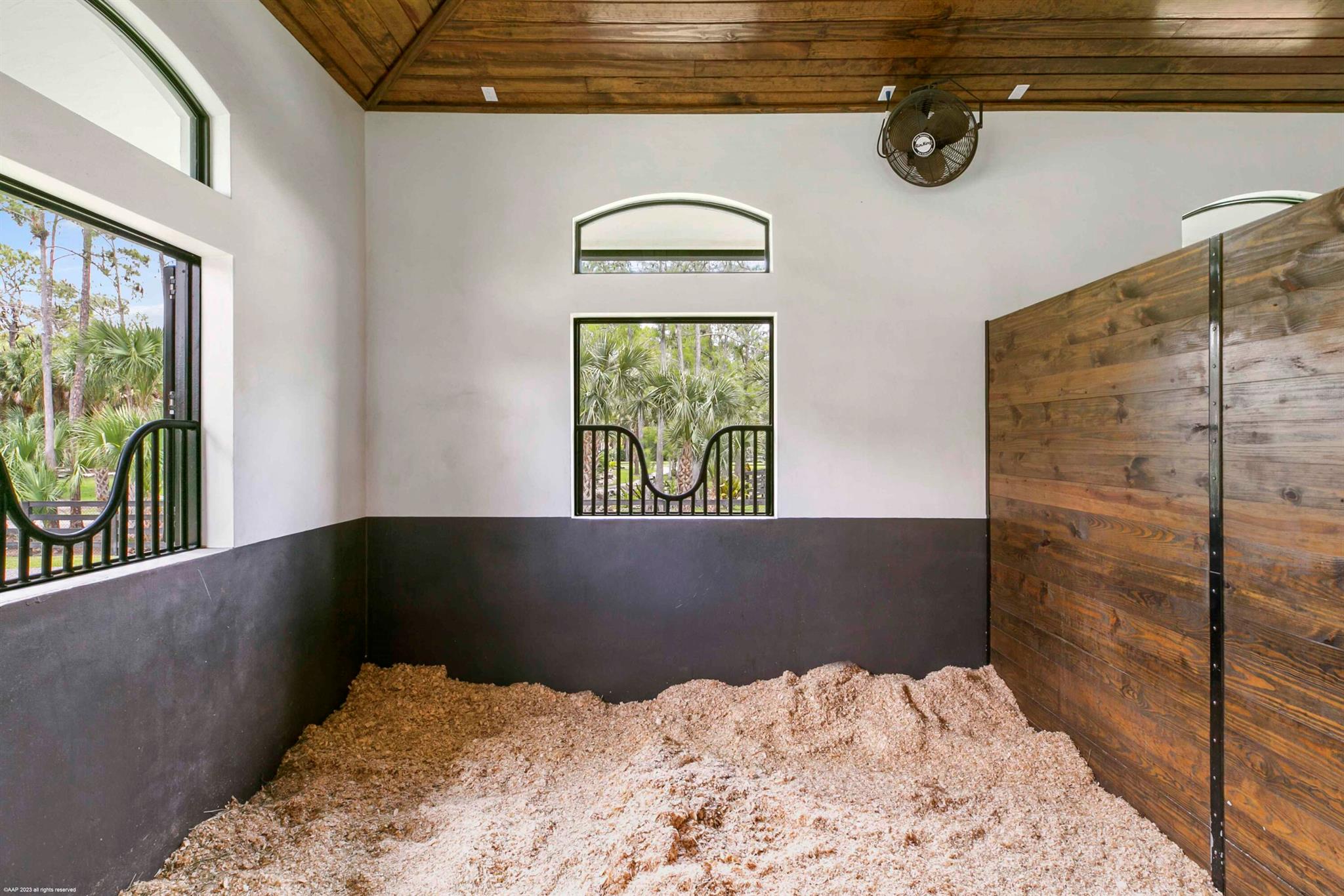 1092 Clydesdale Drive