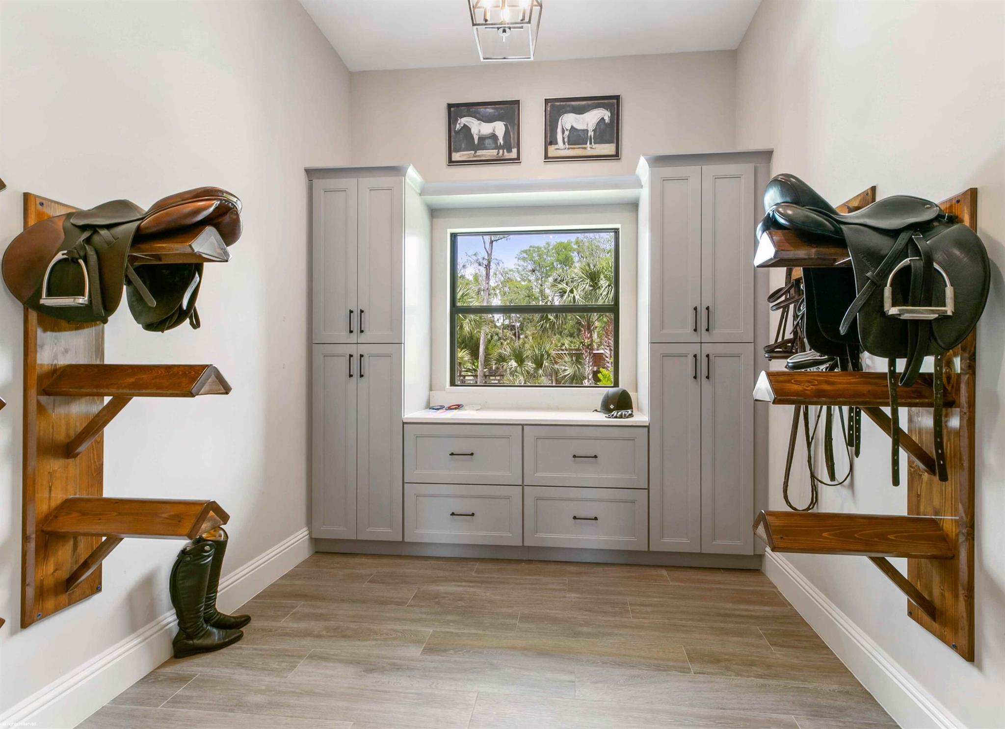 1092 Clydesdale Drive