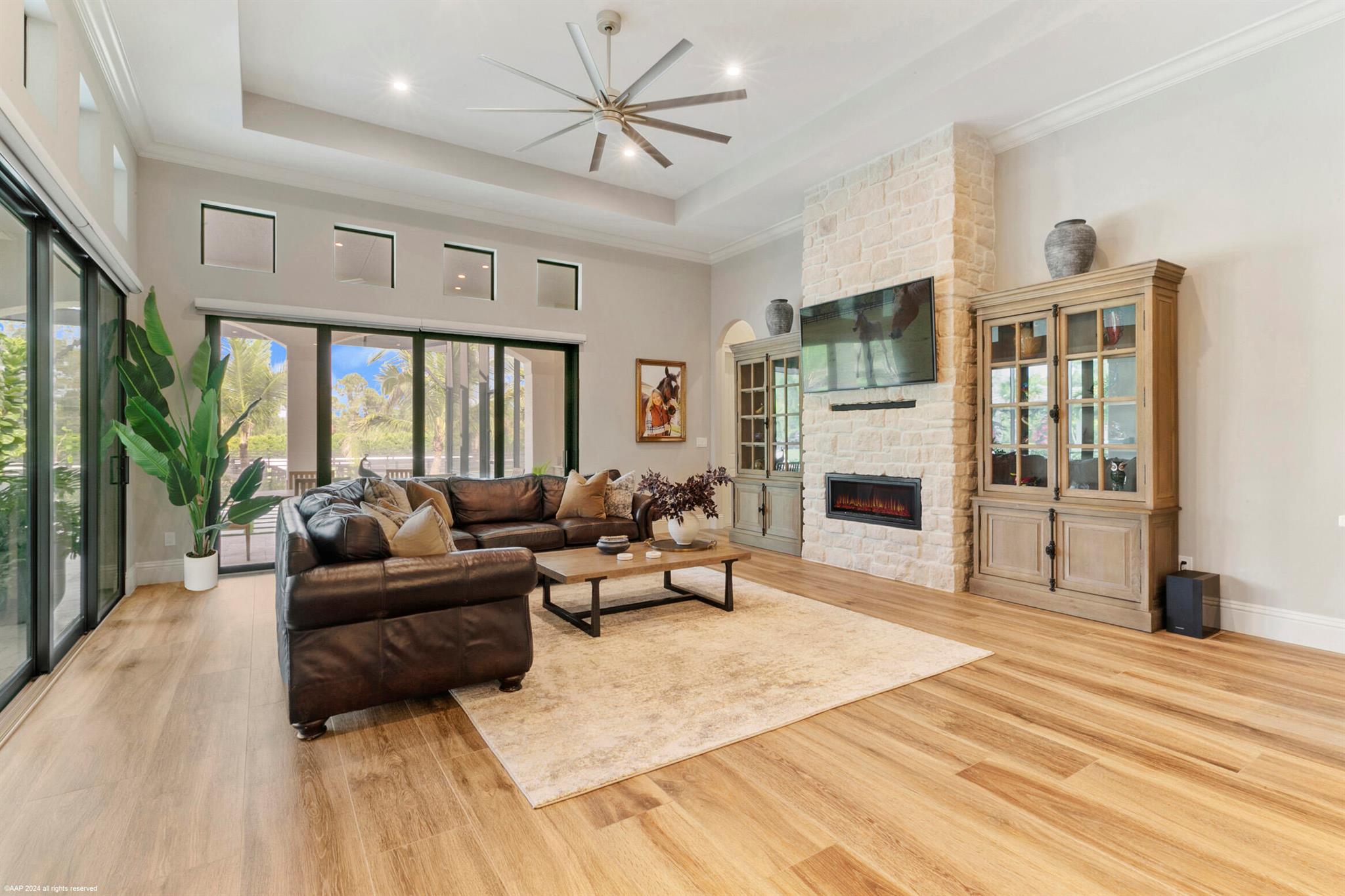 1092 Clydesdale Drive