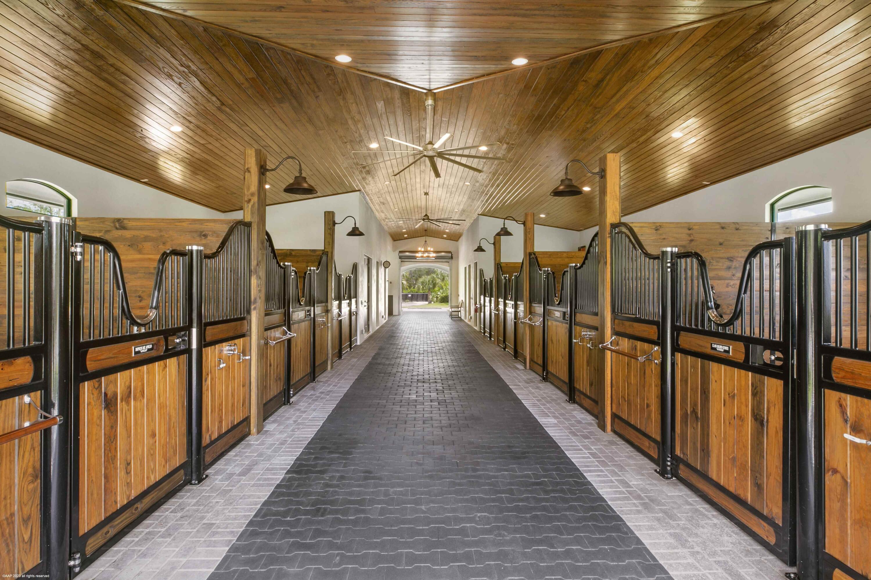 1092 Clydesdale Drive