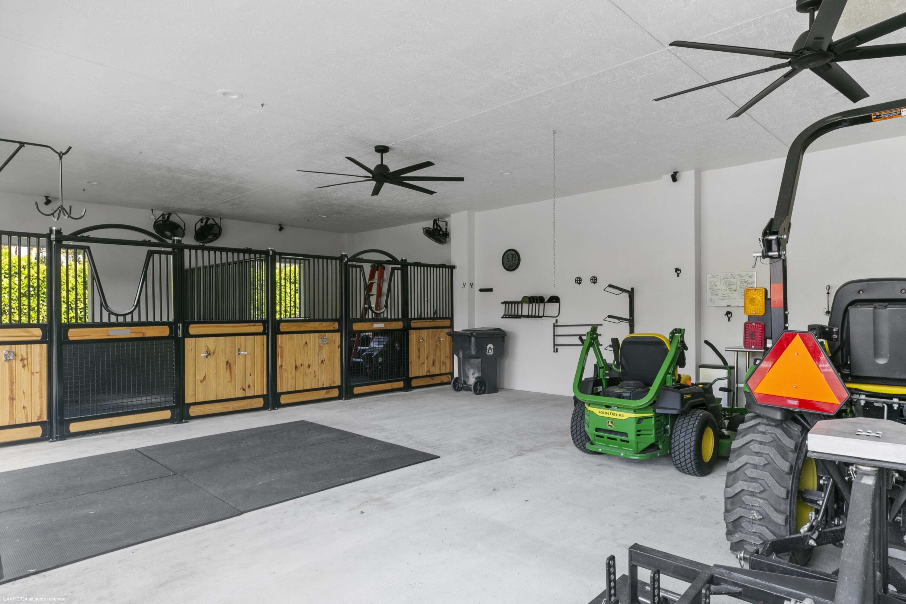 1092 Clydesdale Drive