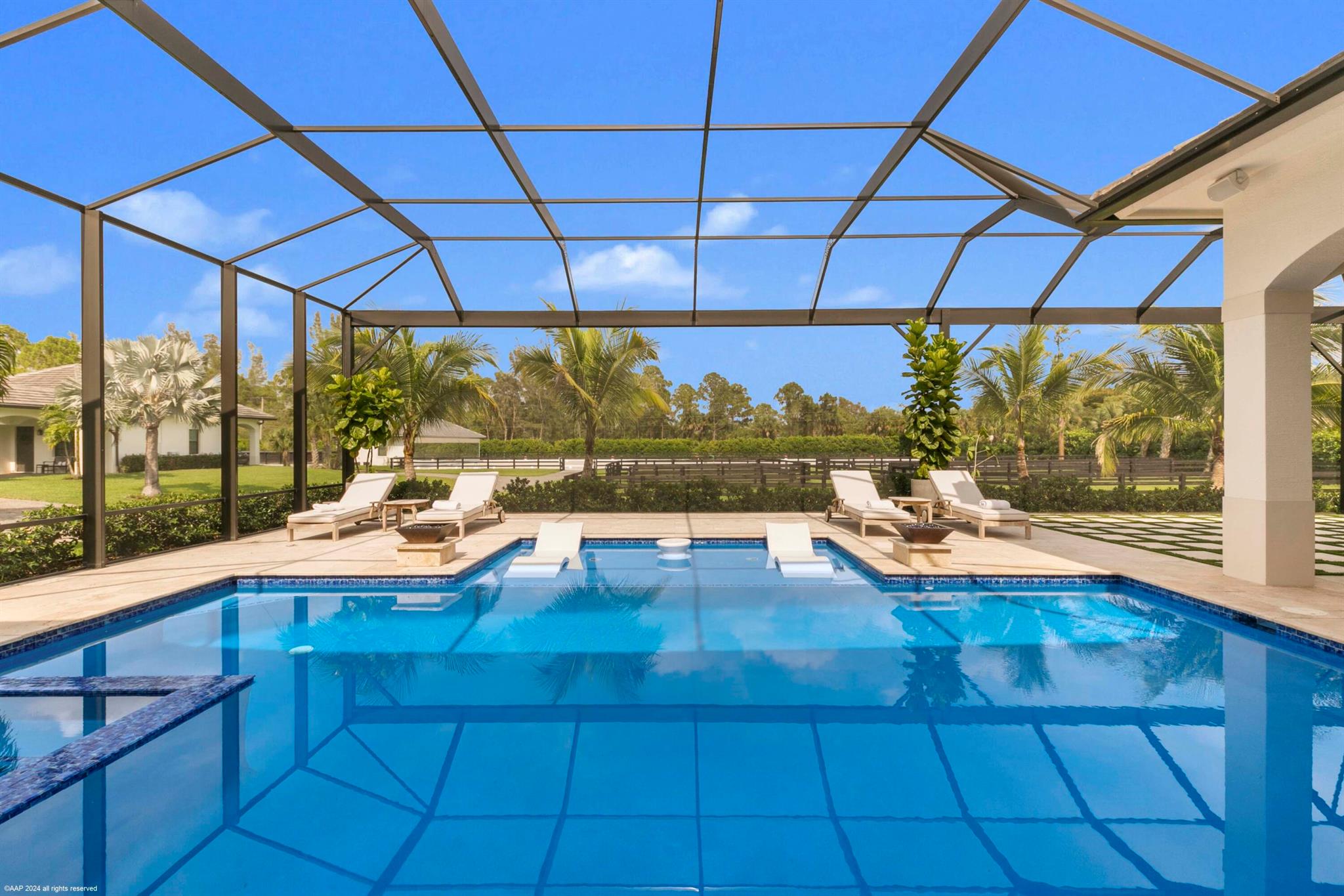 1092 Clydesdale Drive