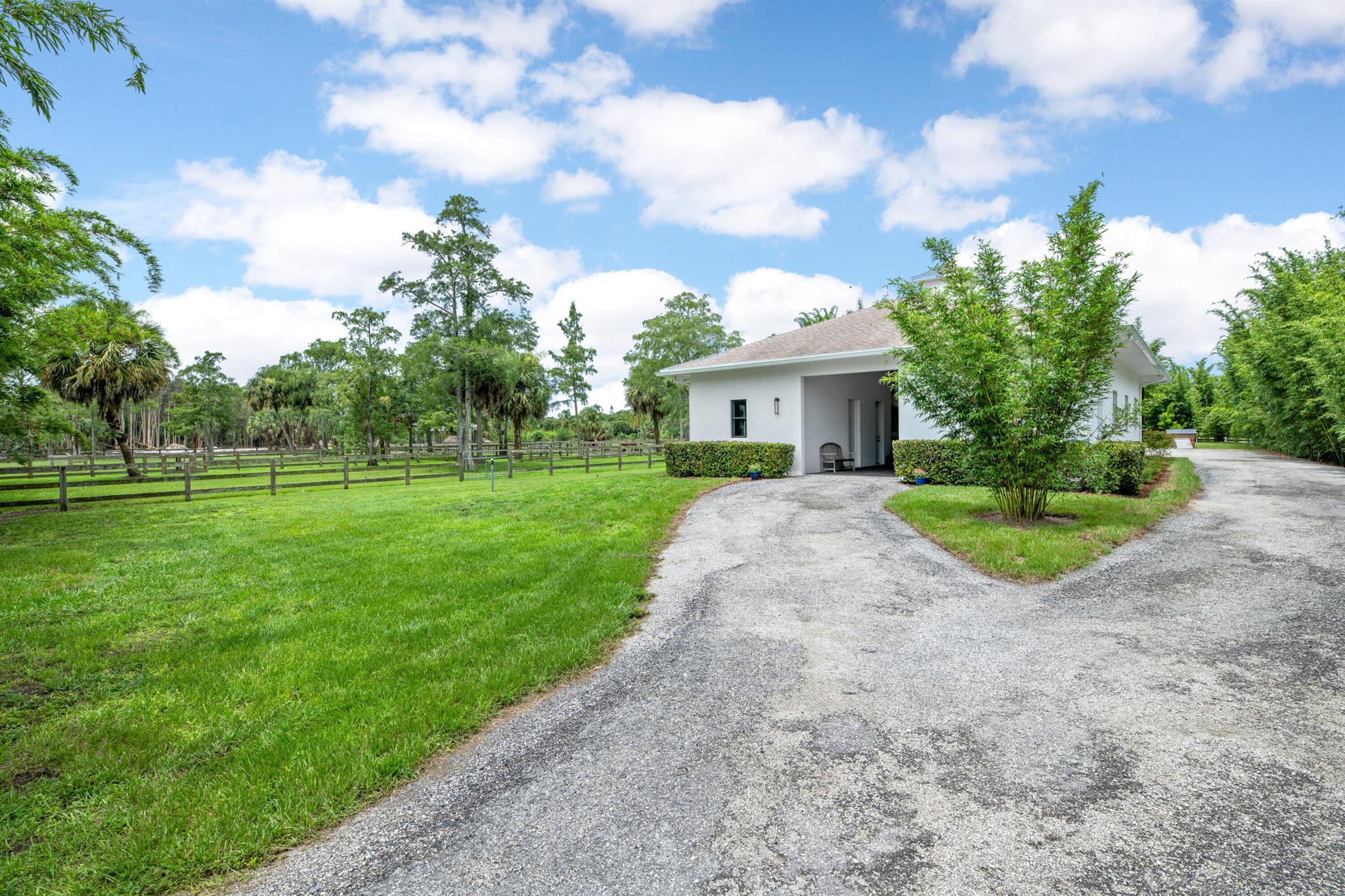 2381 Buck Ridge Trail