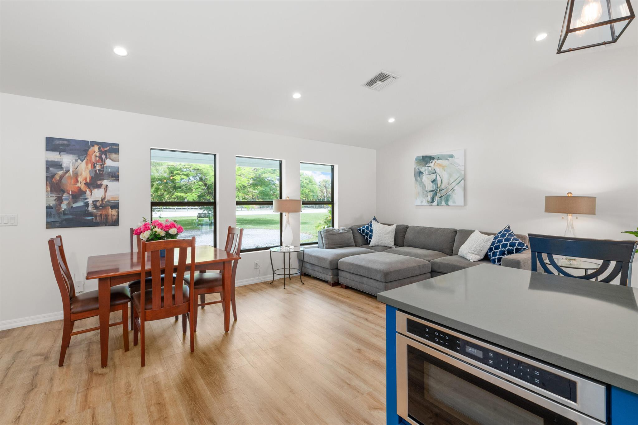 2381 Buck Ridge Trail
