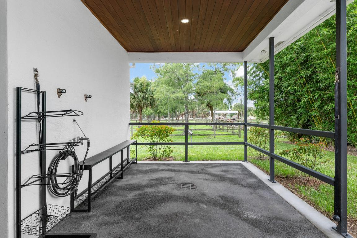 2381 Buck Ridge Trail