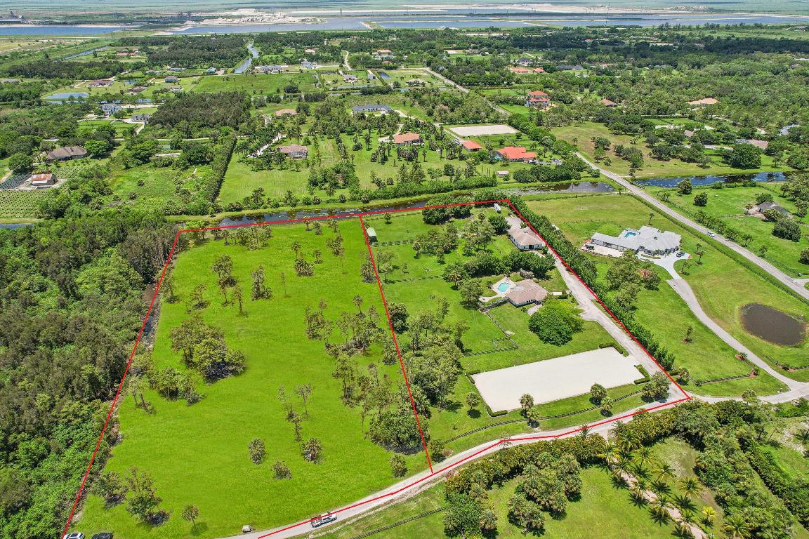 2381 Buck Ridge Trail