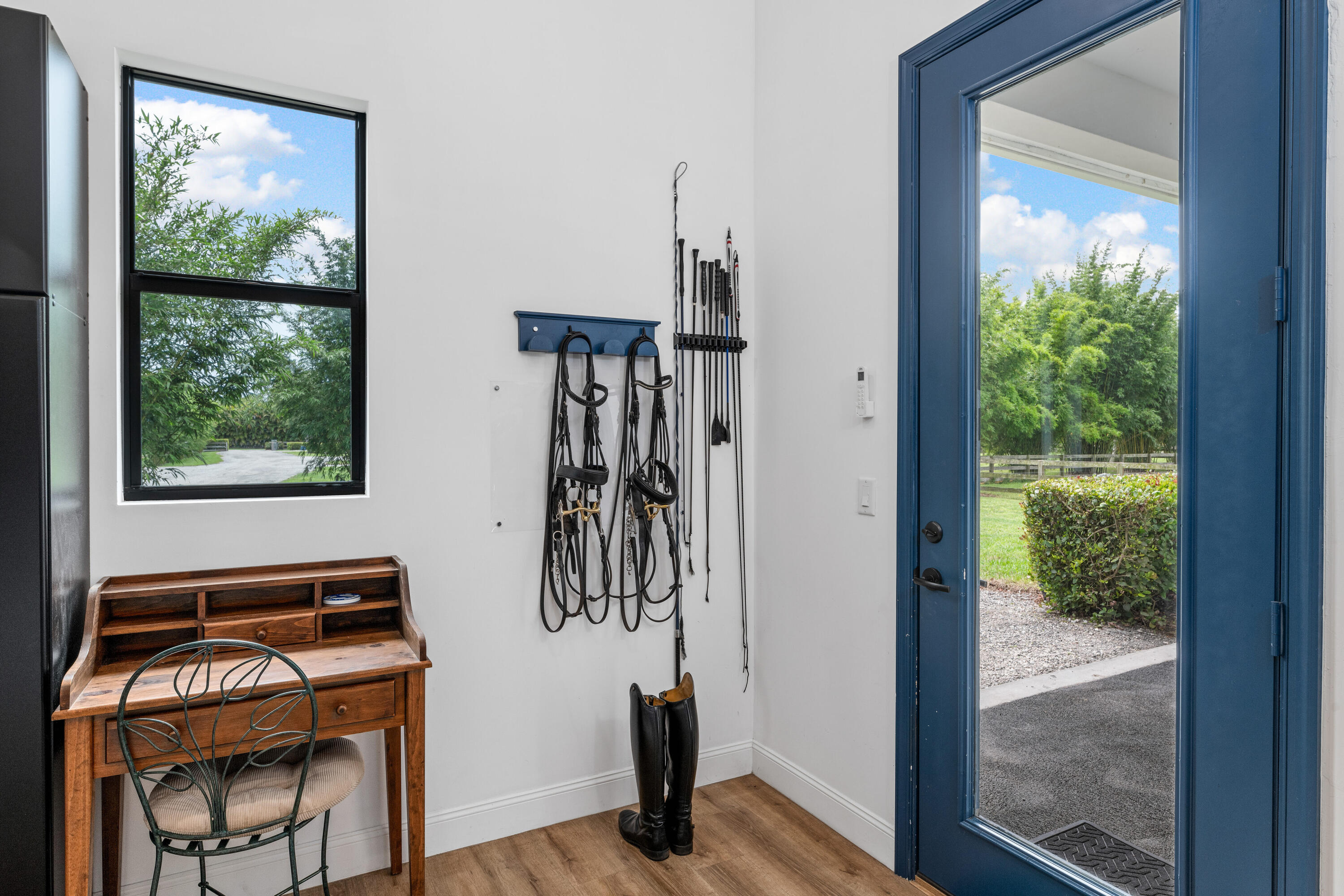 2381 Buck Ridge Trail