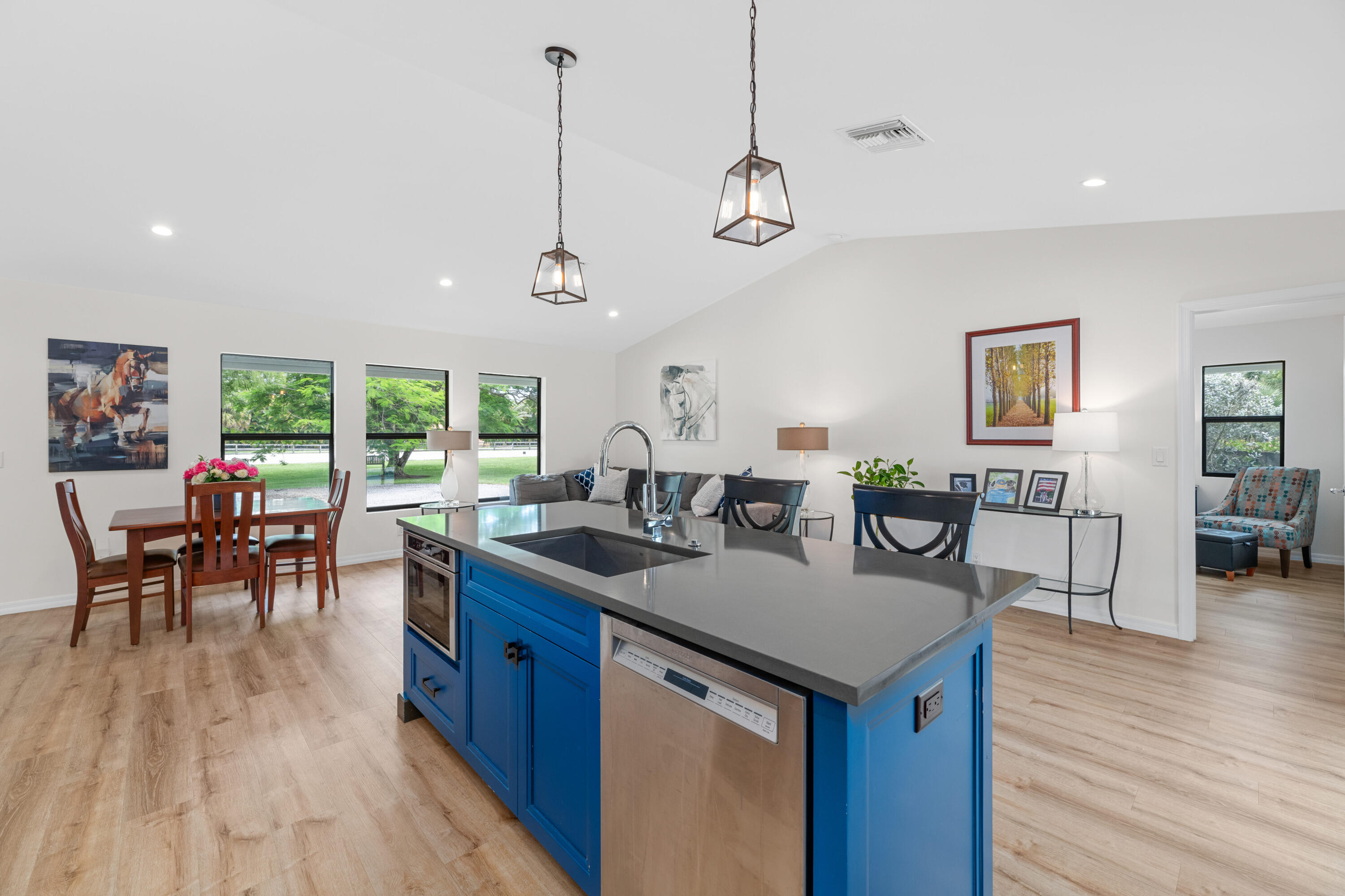 2381 Buck Ridge Trail