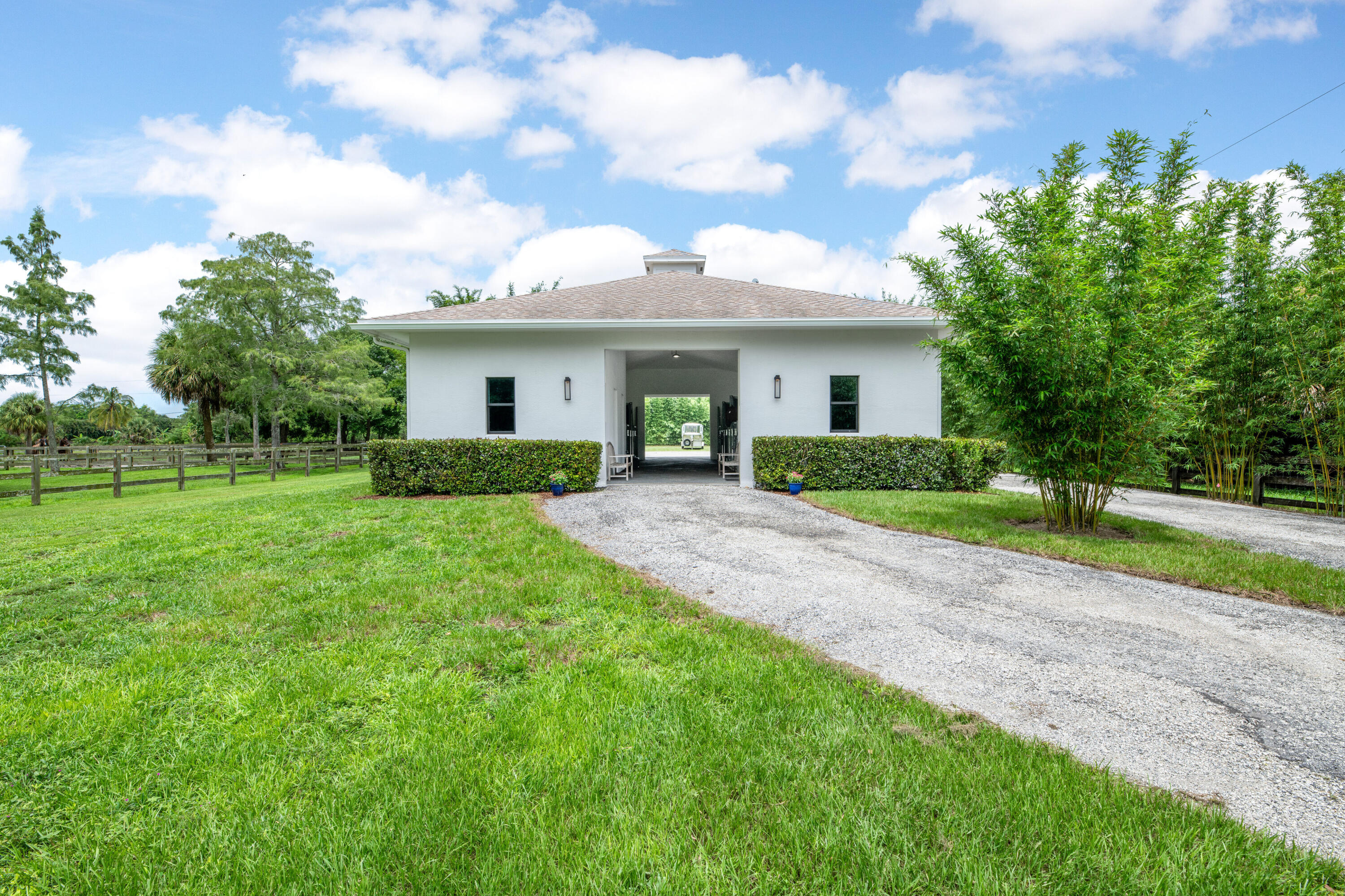 2381 Buck Ridge Trail