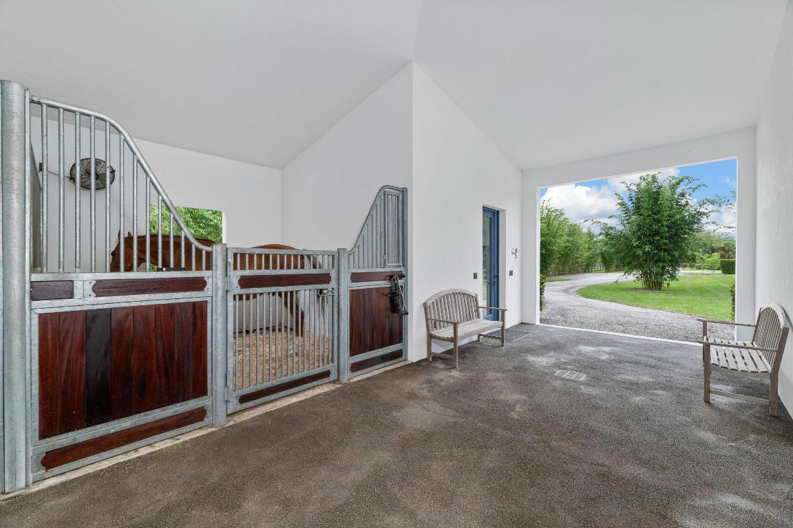 2381 Buck Ridge Trail