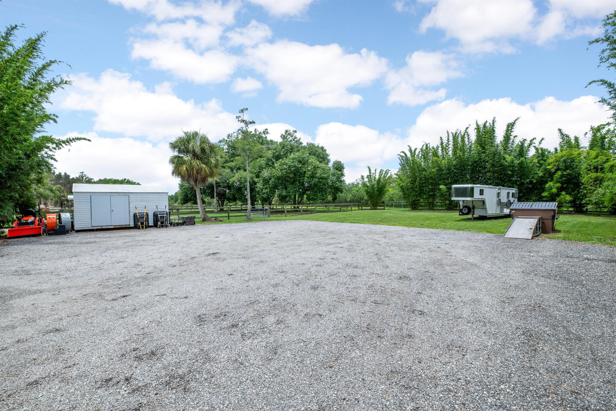 2381 Buck Ridge Trail