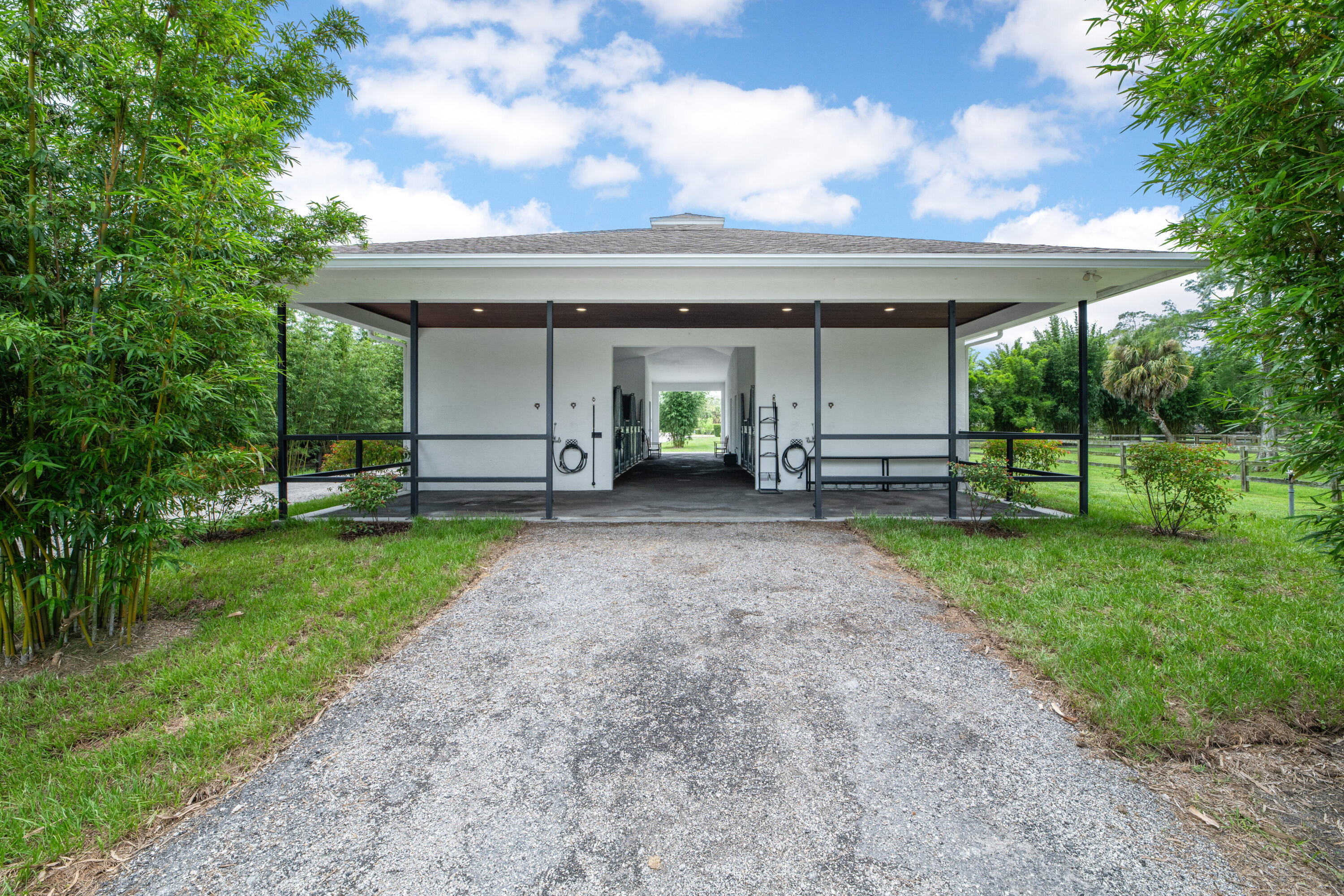 2381 Buck Ridge Trail