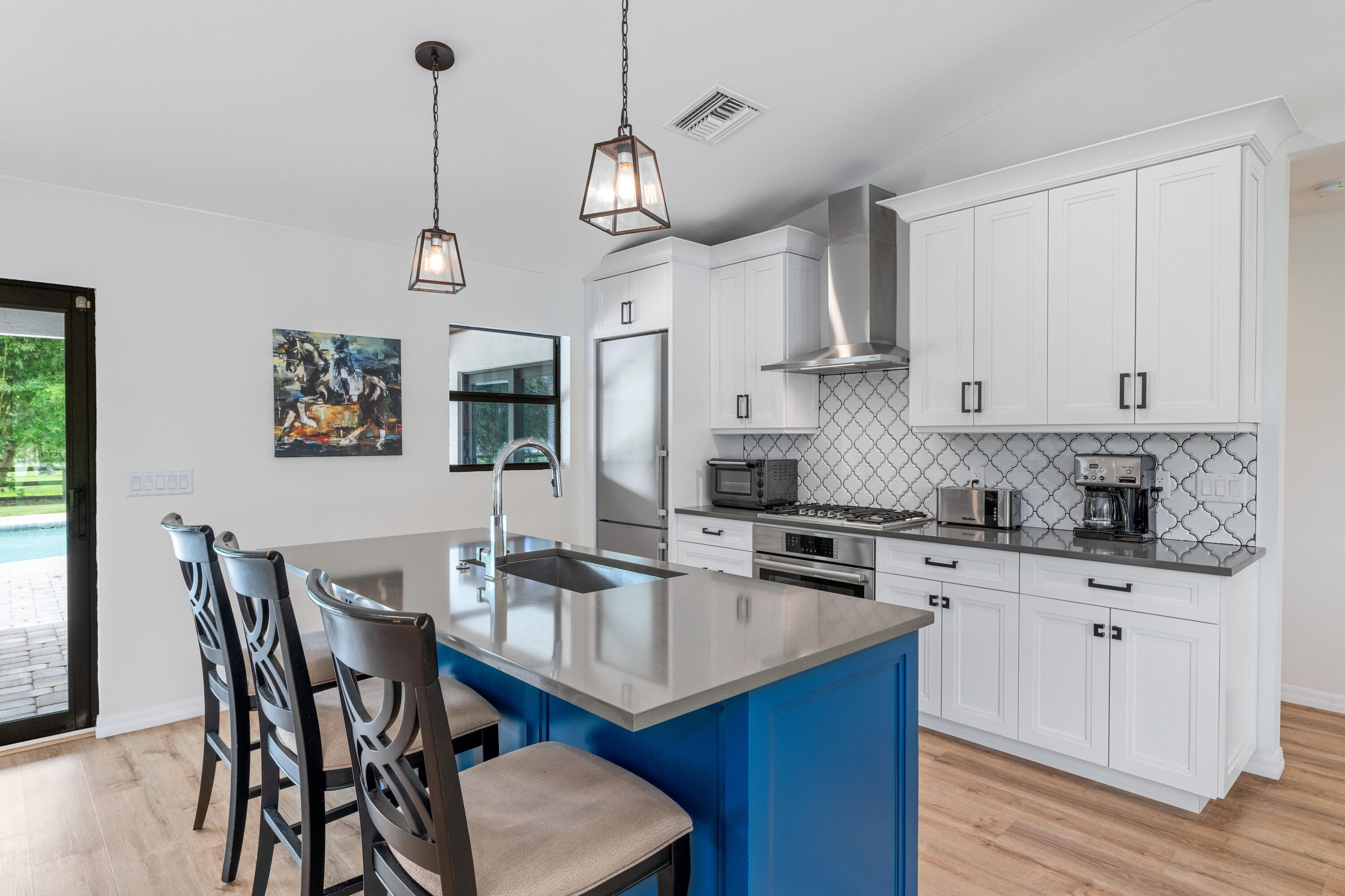 2381 Buck Ridge Trail