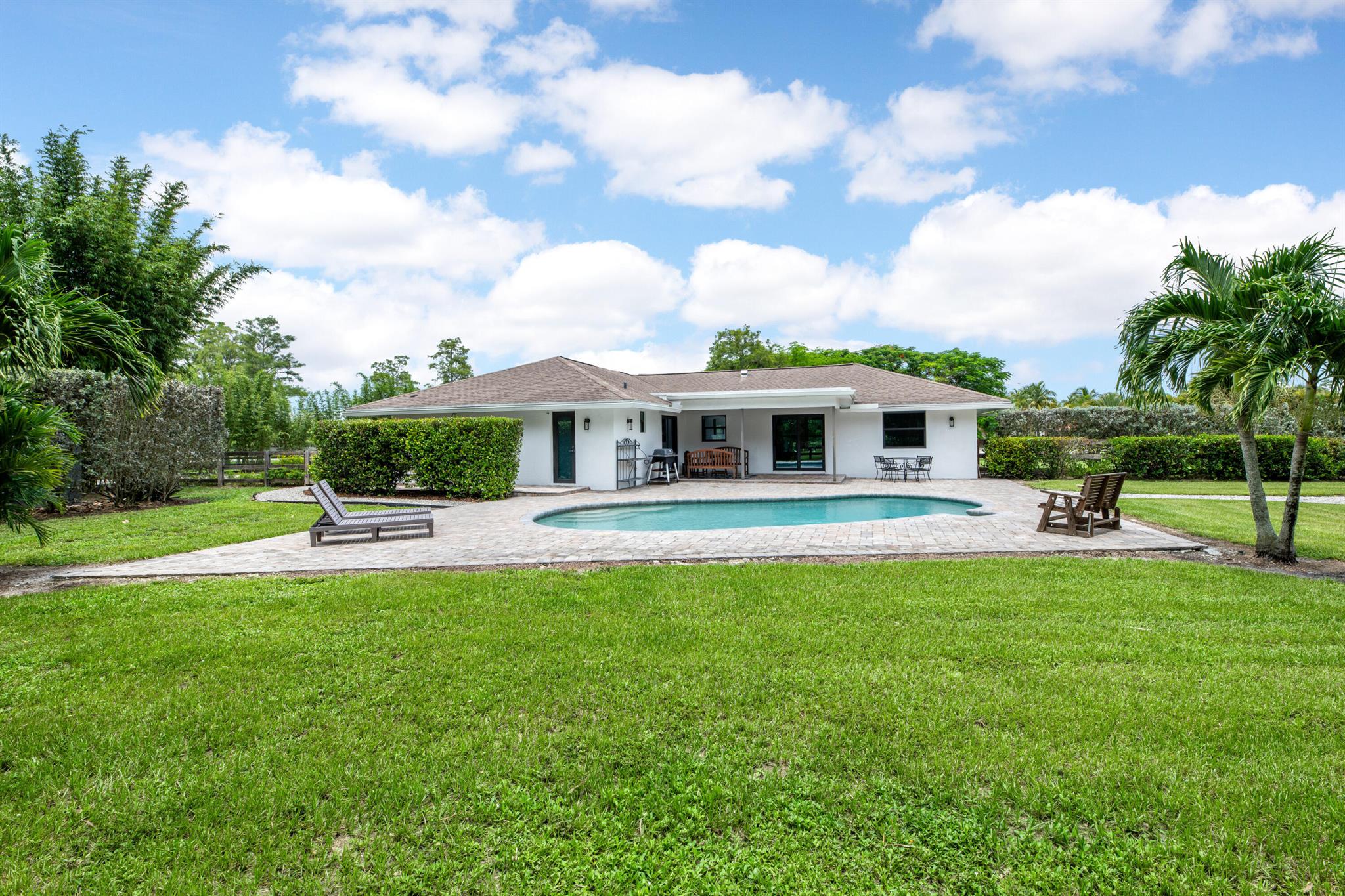 2381 Buck Ridge Trail