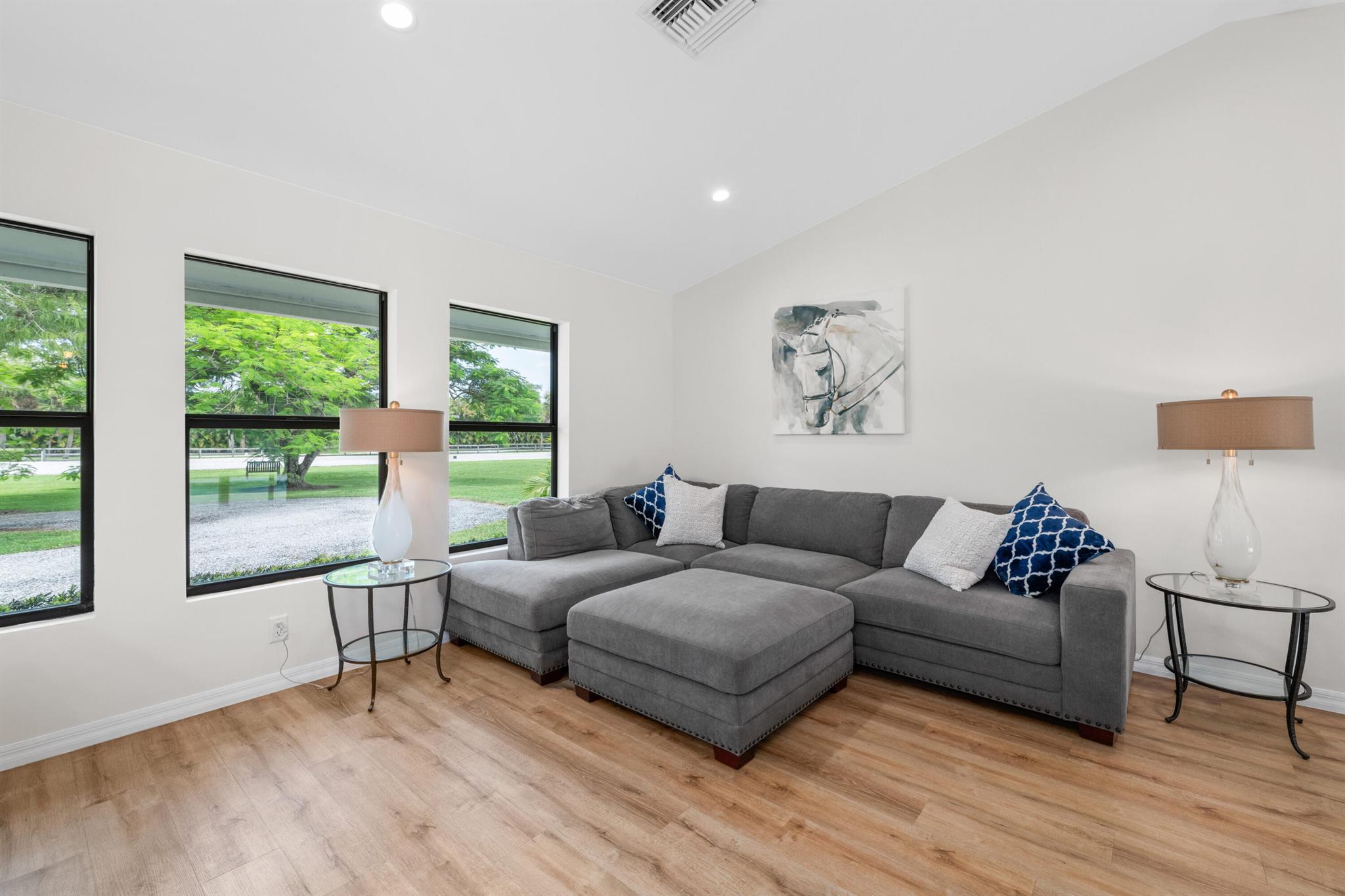 2381 Buck Ridge Trail