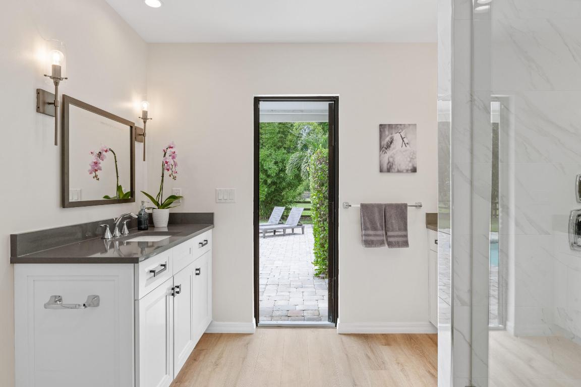 2381 Buck Ridge Trail