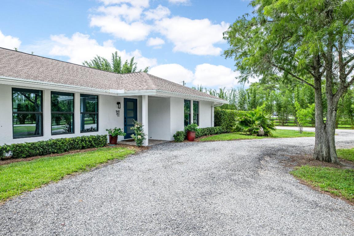 2381 Buck Ridge Trail