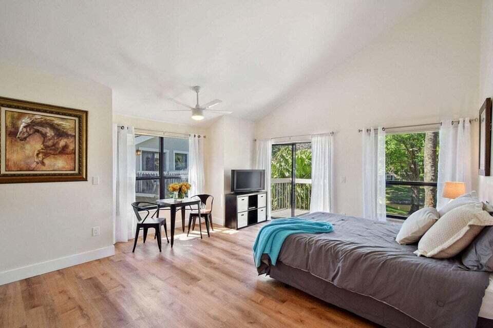 11863 Wimbledon Circle 508