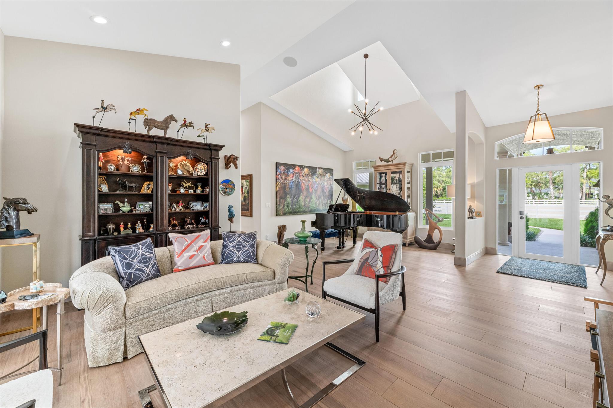 1464 Stallion Drive E