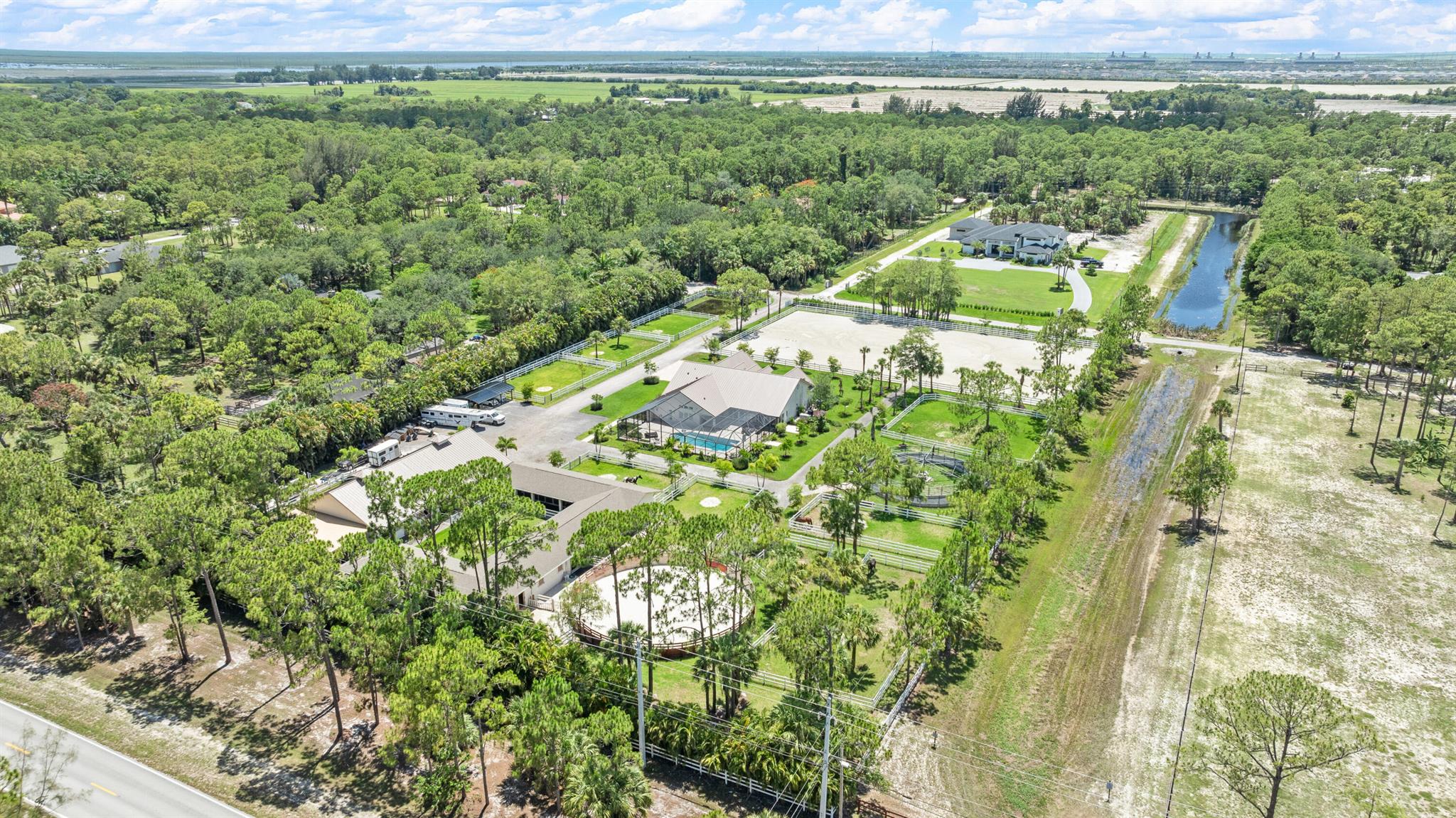 1464 Stallion Drive E