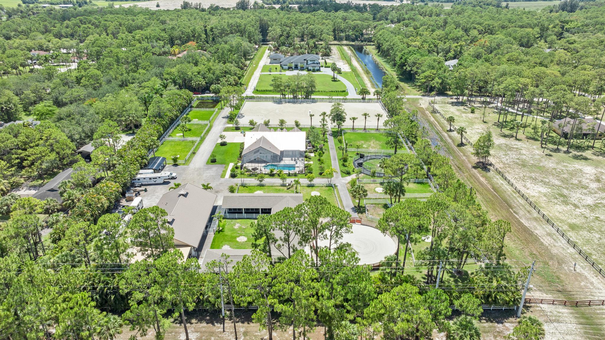 1464 Stallion Drive E