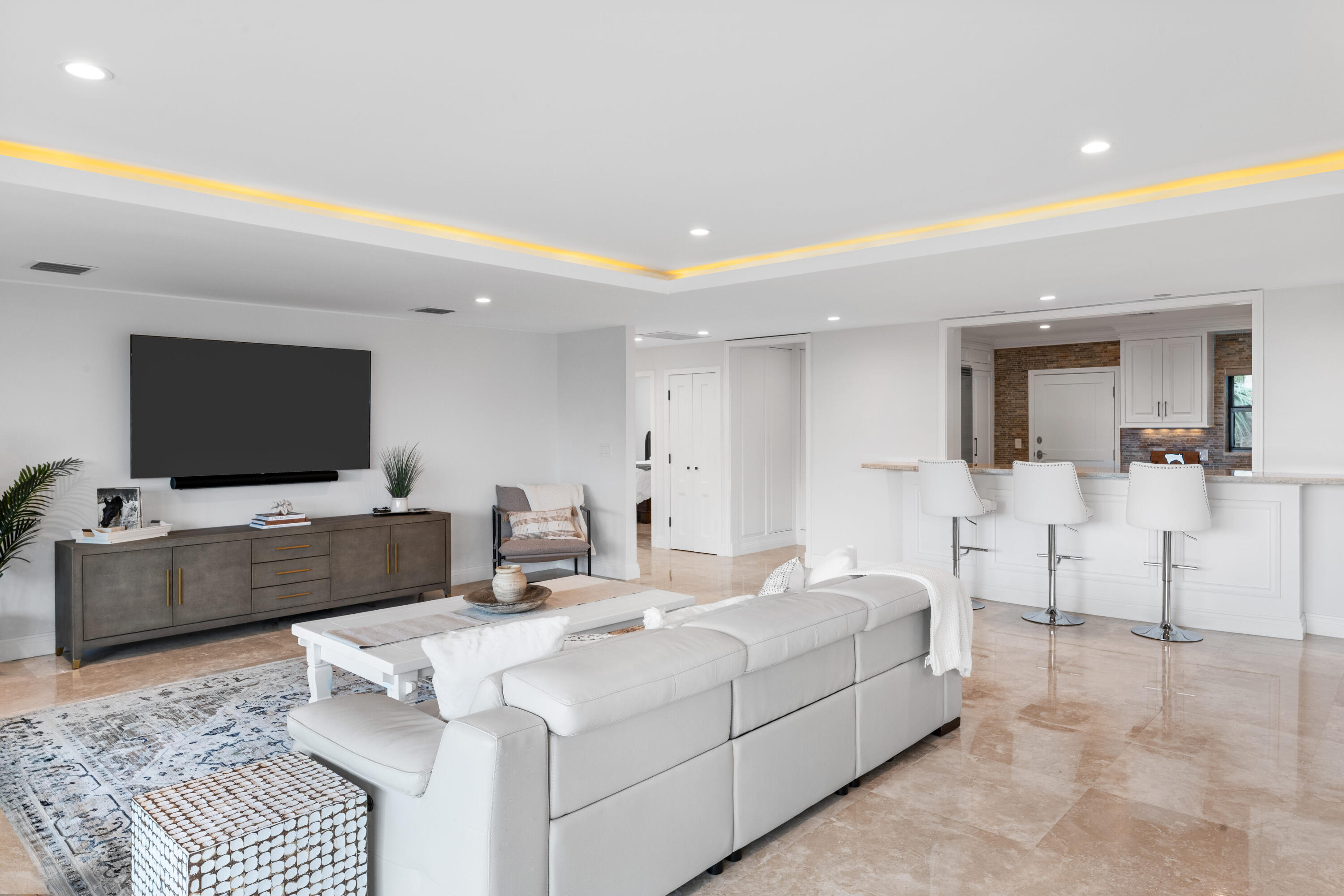 2785 Polo Island Drive J301