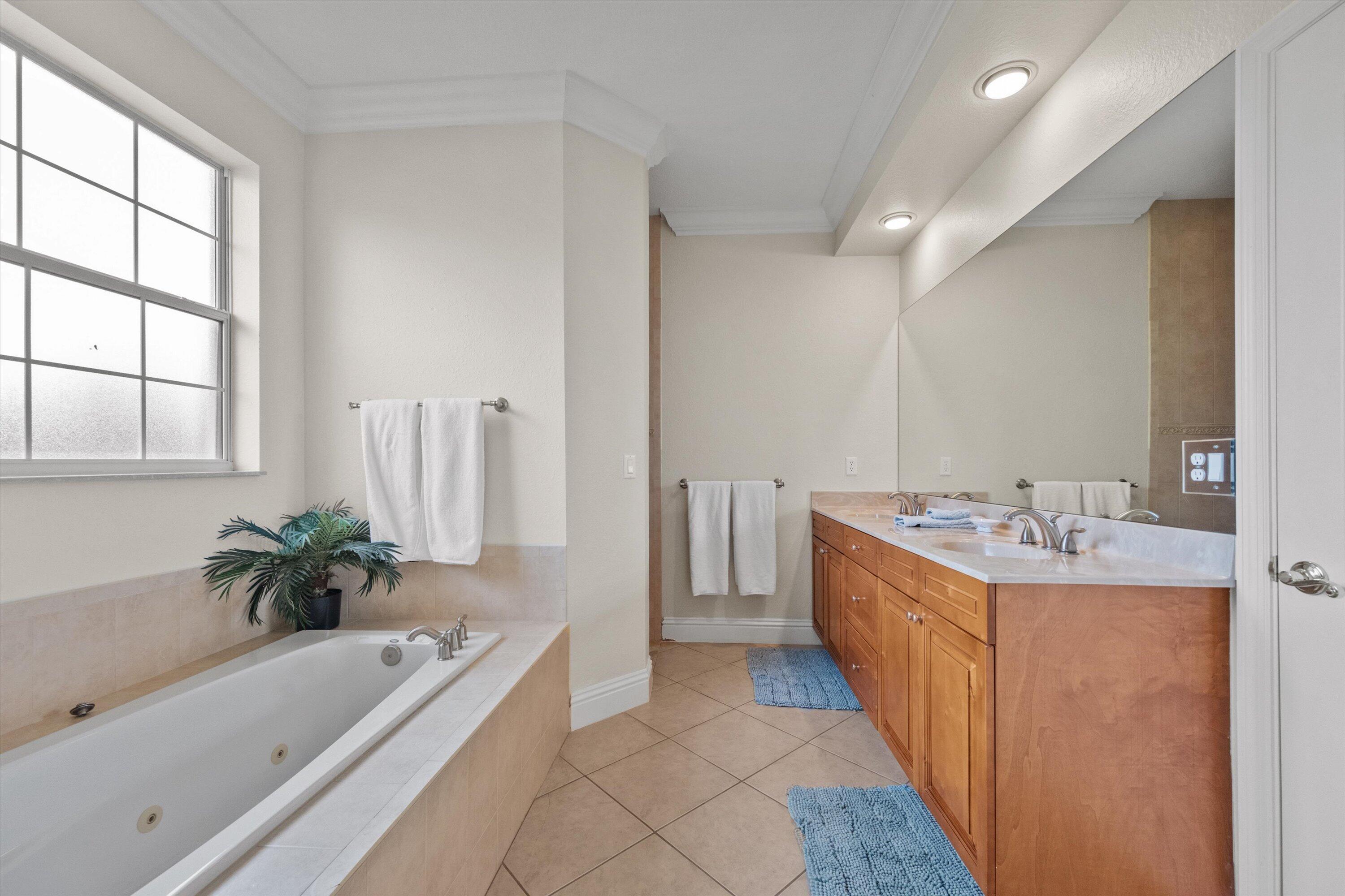 2981 Dovedale Court E