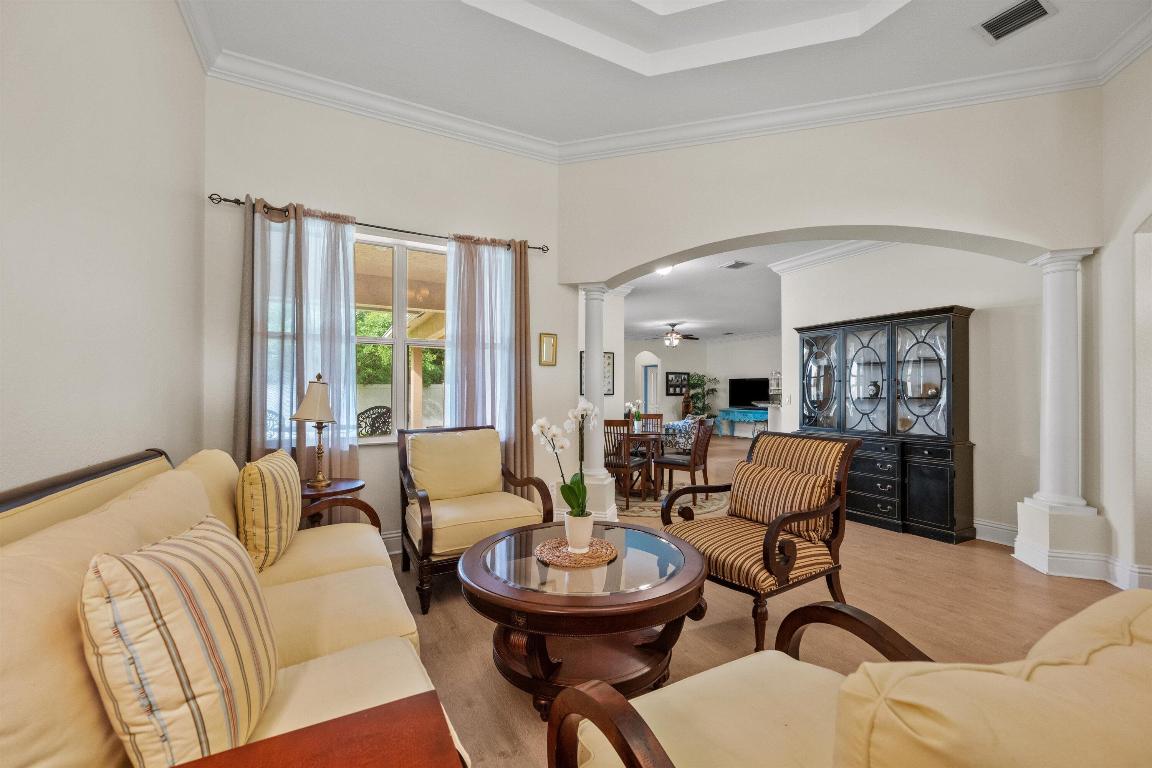 2981 Dovedale Court E