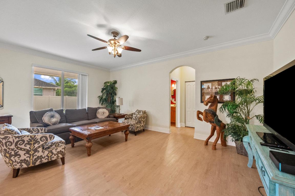 2981 Dovedale Court E