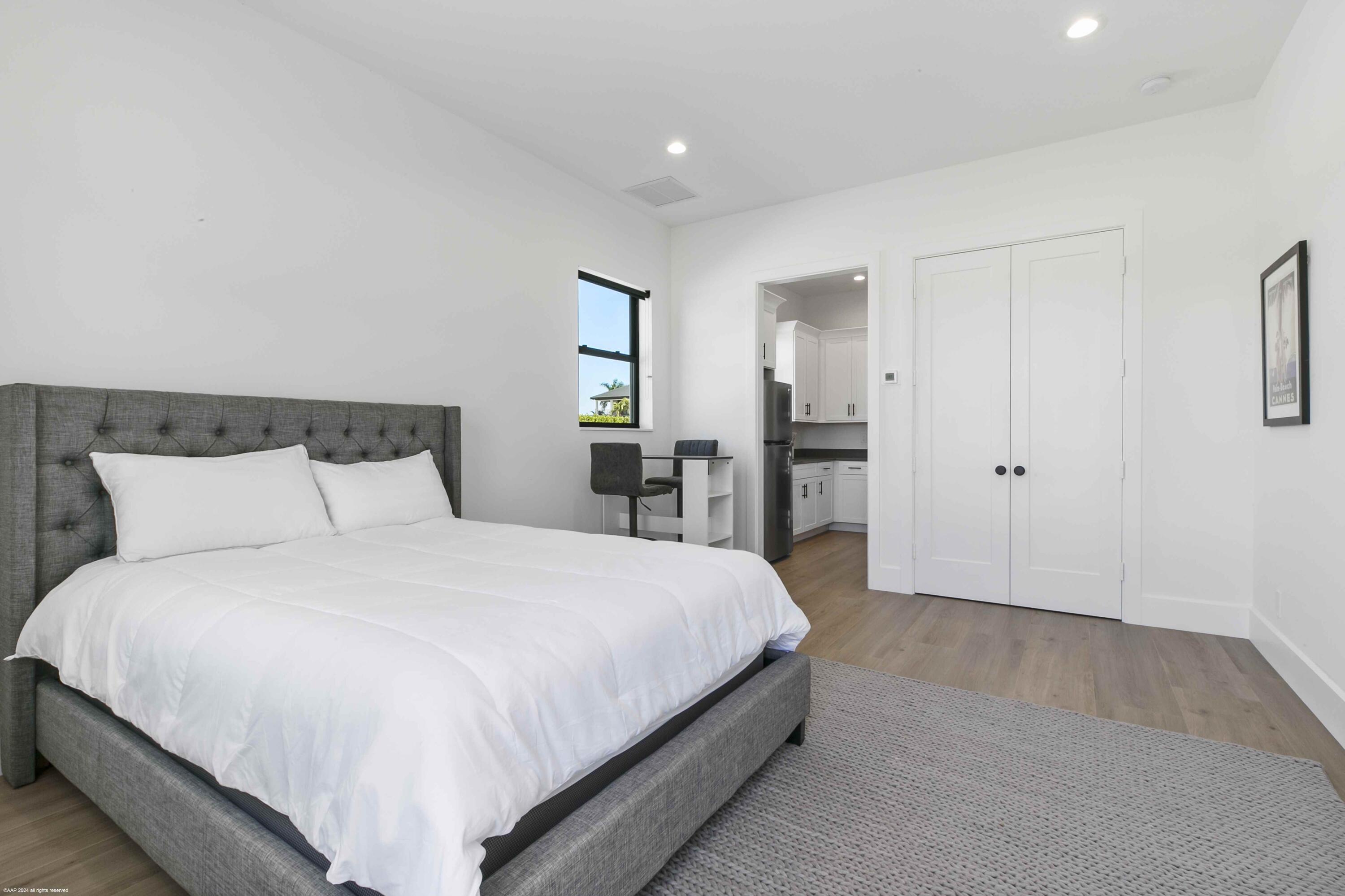 15293 Sunnyland Lane