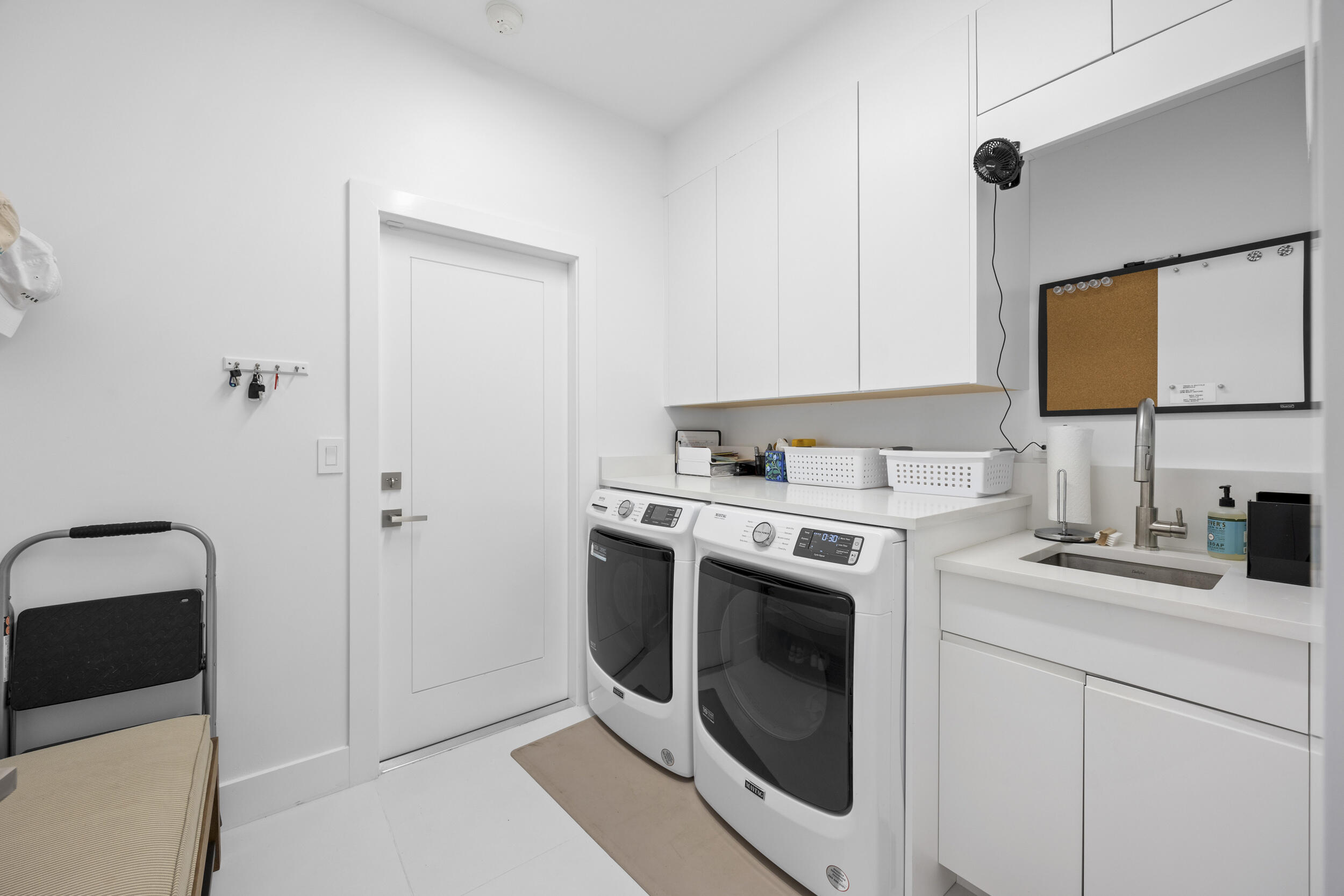 2835 Greenbriar Boulevard