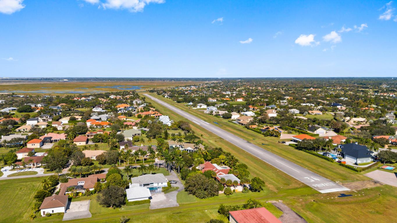 2835 Greenbriar Boulevard